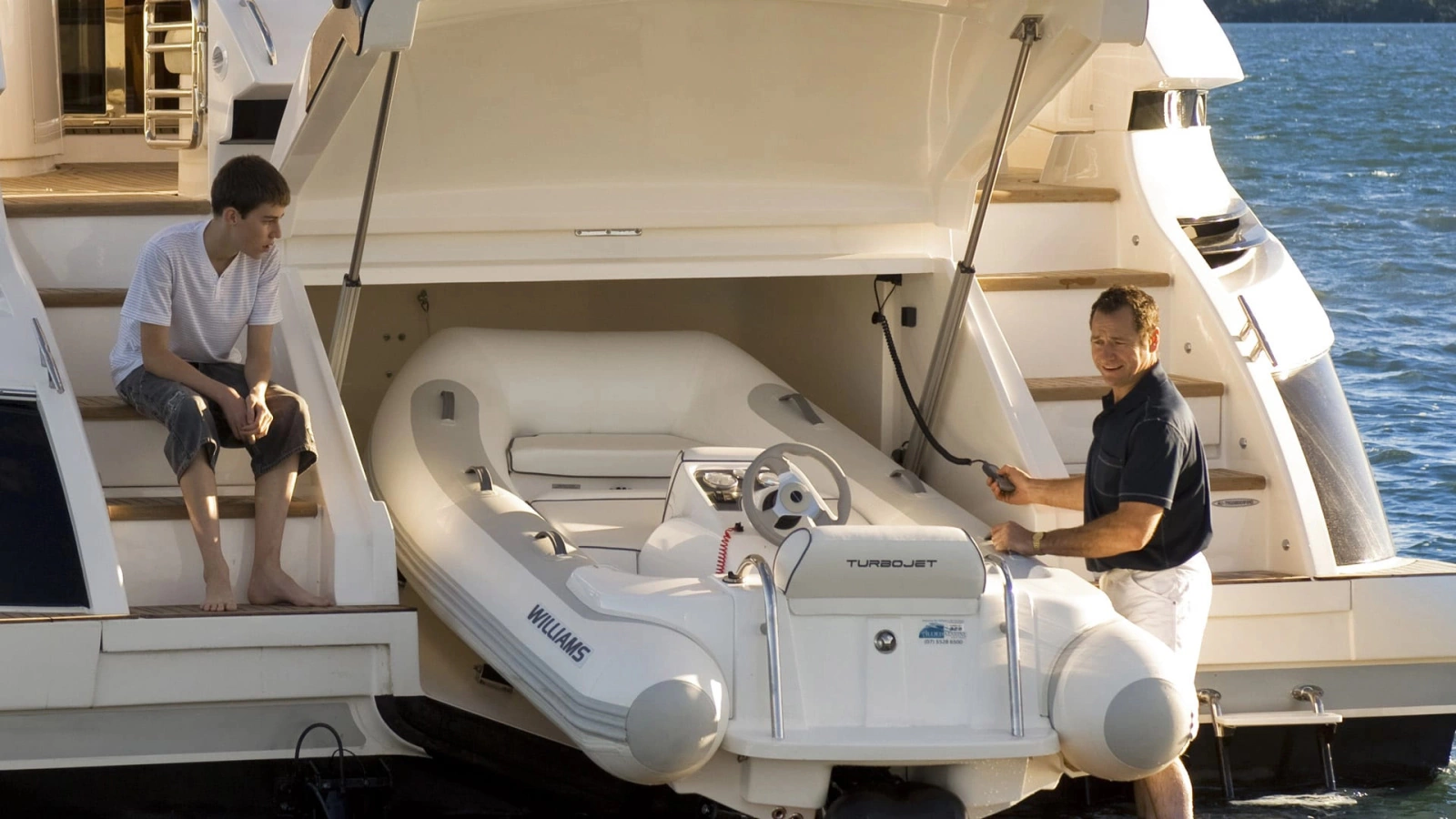 6000 SPORT YACHT 60ft Riviera Yacht For Sale