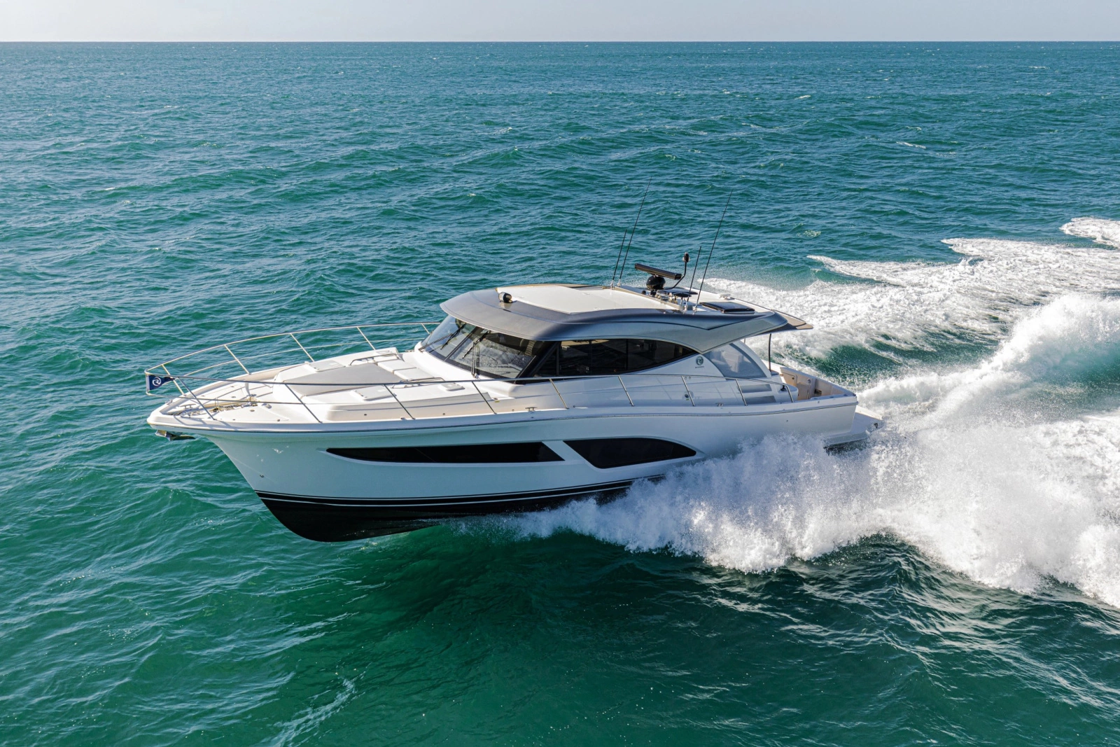 465 SUV 46ft Riviera Yacht For Sale