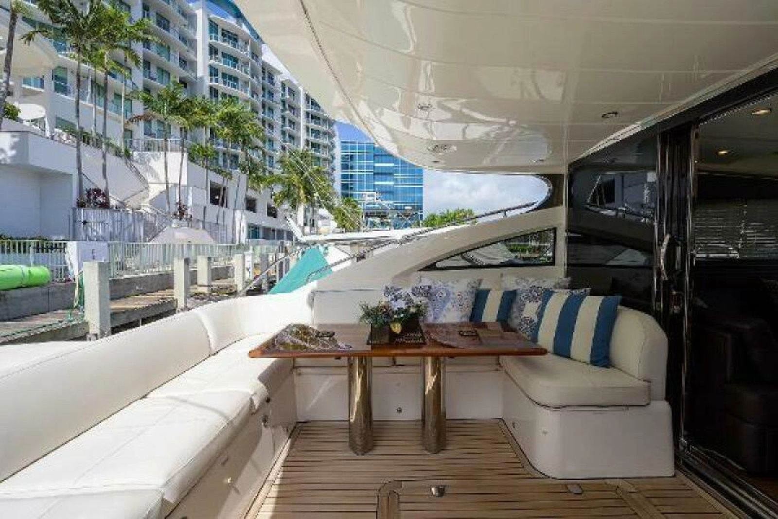 2013 Princess V62 Express Cruiser