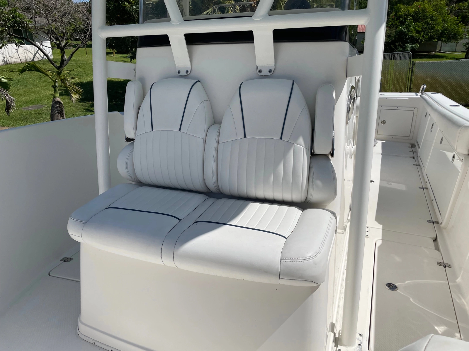 2015 Century 2901