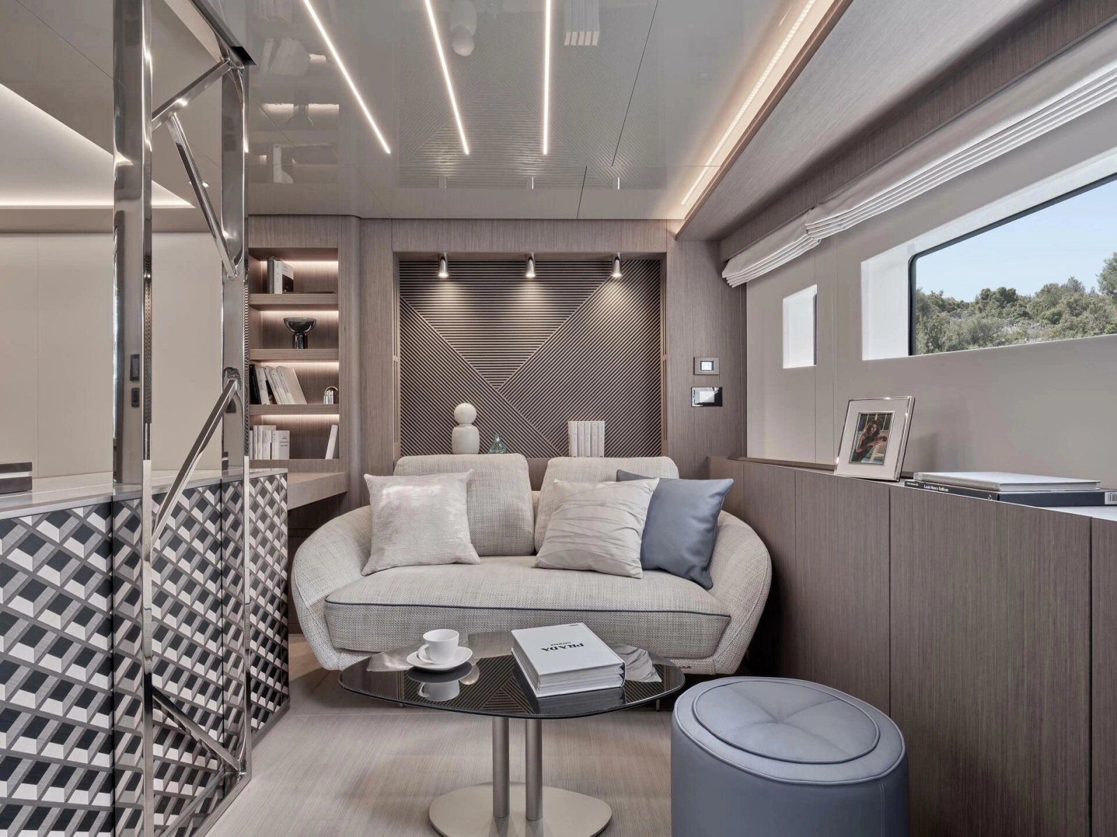 M8 65ft Prestige Yacht For Sale