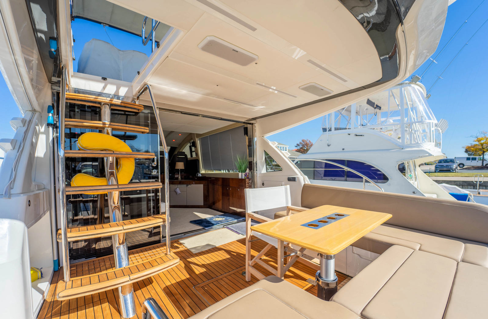 2019 Fairline Squadron 53