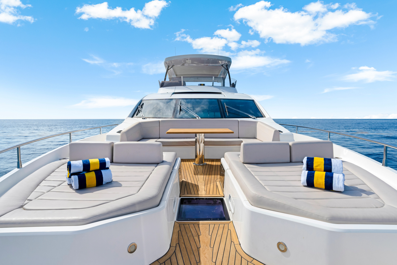 2020 Sunseeker 76 Yacht
