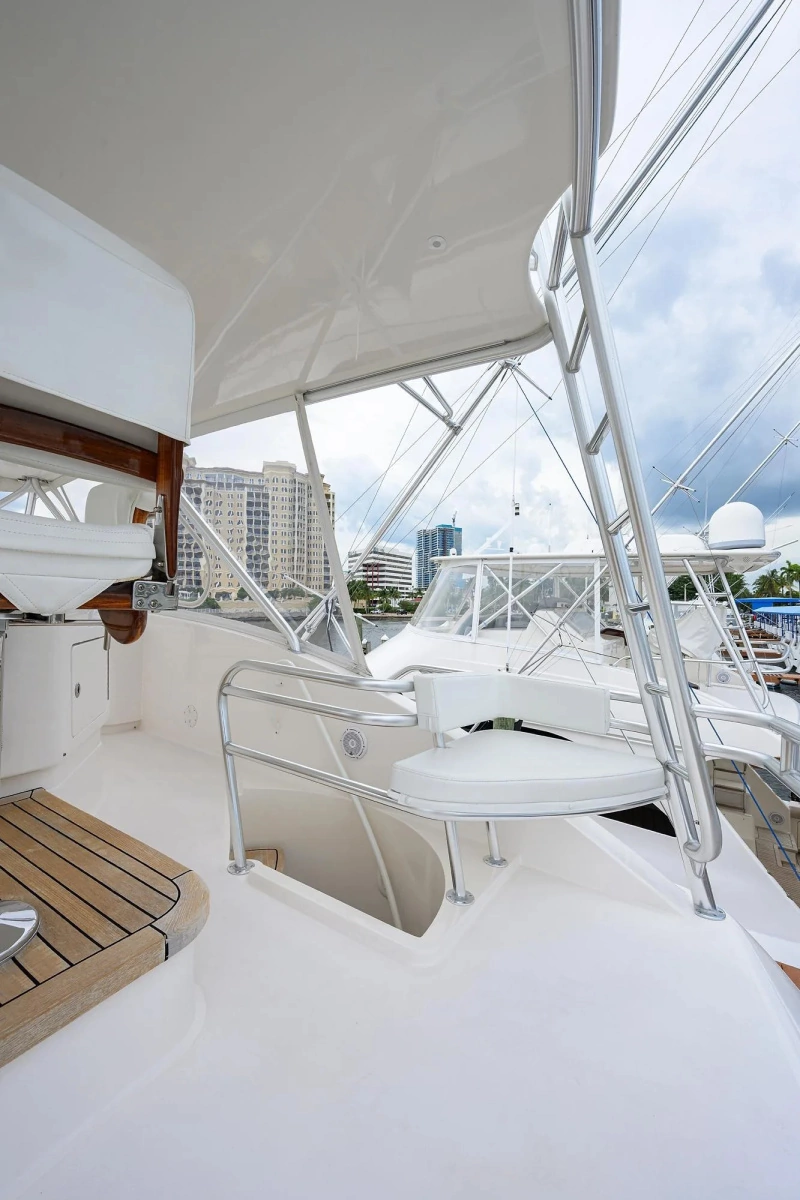 2014 Bertram 700