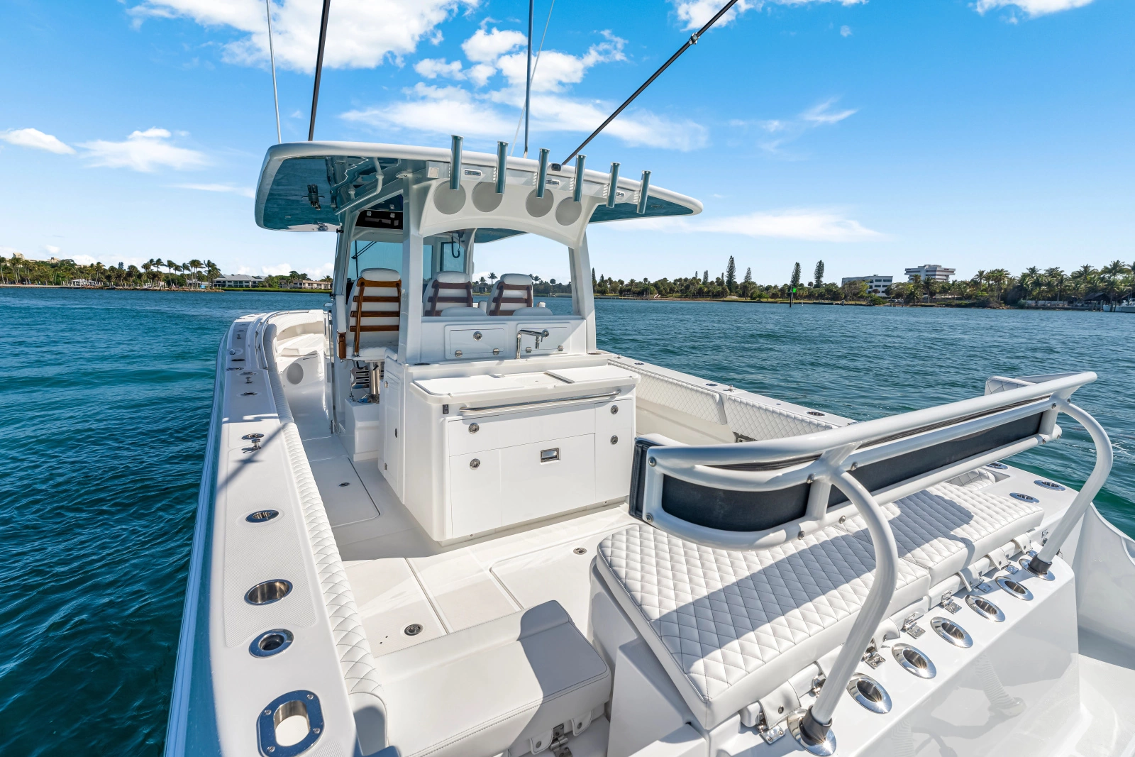 42ft HCB Yacht For Sale