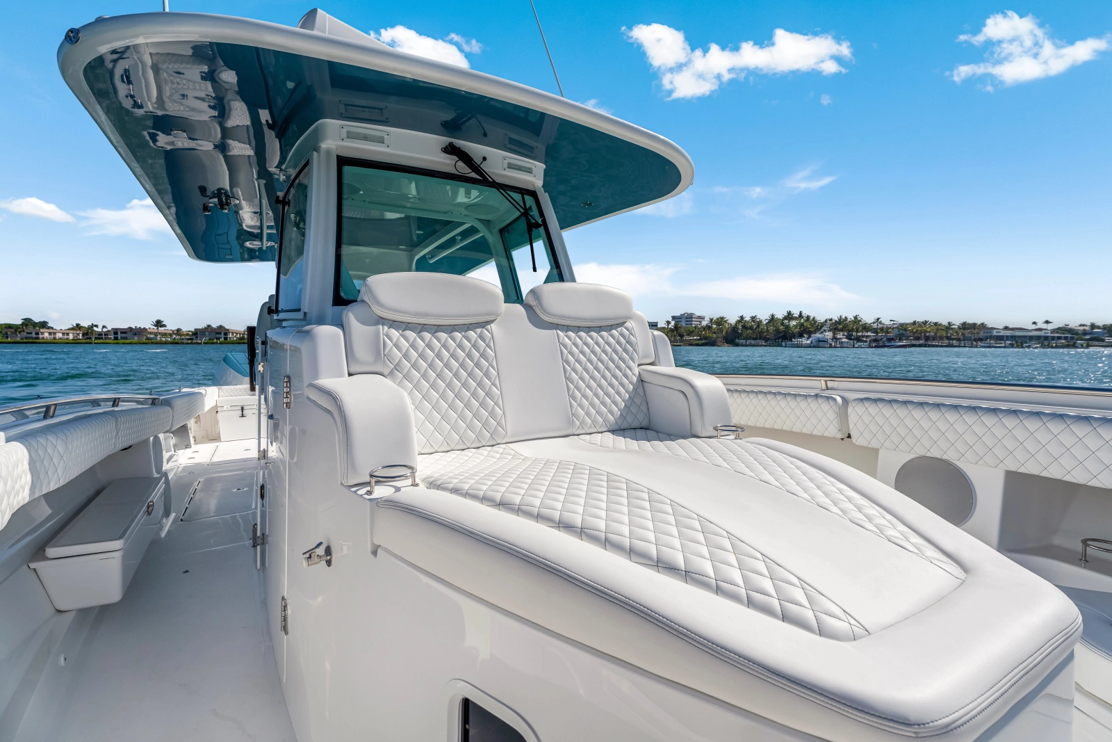 42ft HCB Yacht For Sale