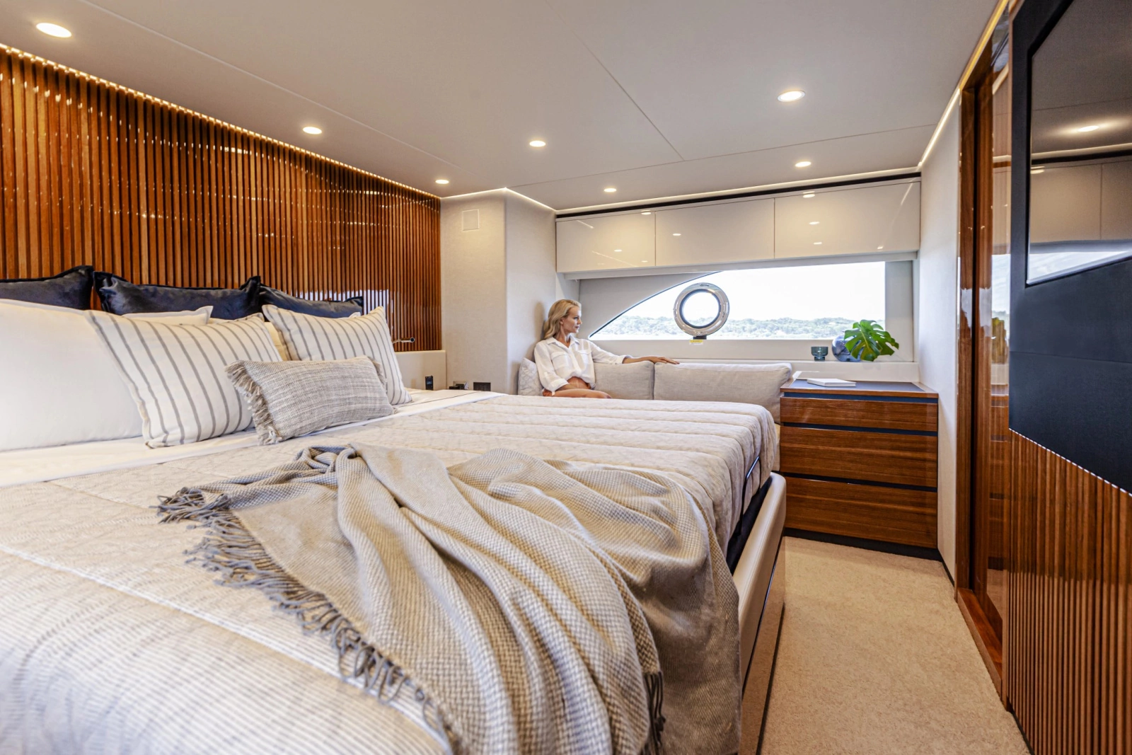 78 Motor Yacht 78ft Riviera Yacht For Sale