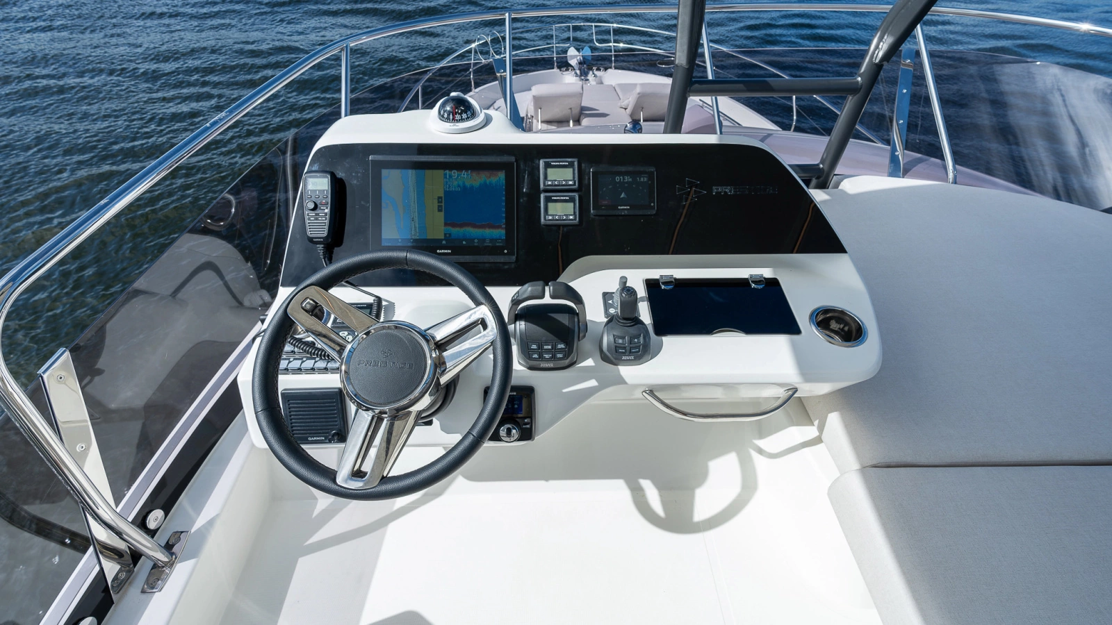 2025 Prestige F4.9