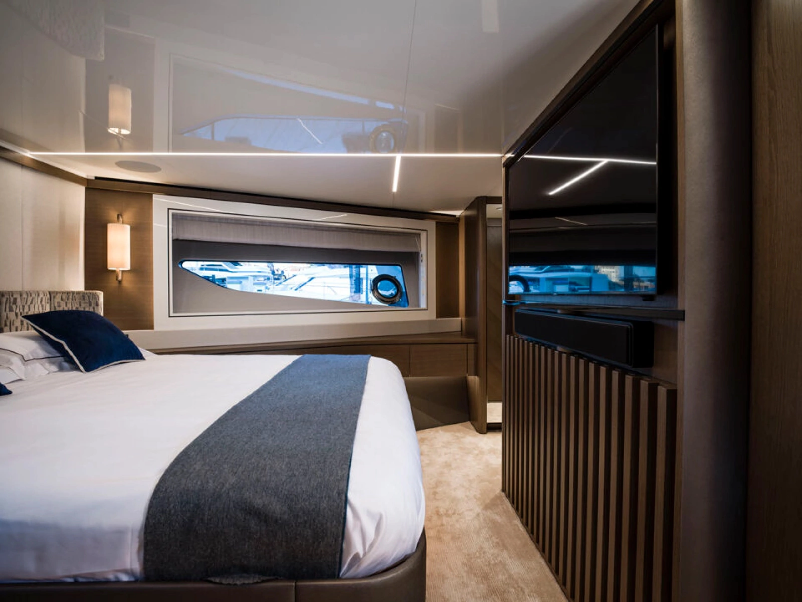 90 OCEAN 90ft Sunseeker Yacht For Sale