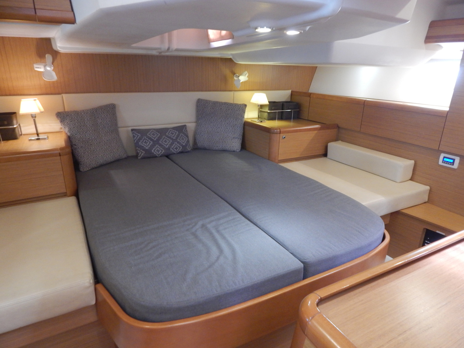 2010 Jeanneau Sun Odyssey 50 DS