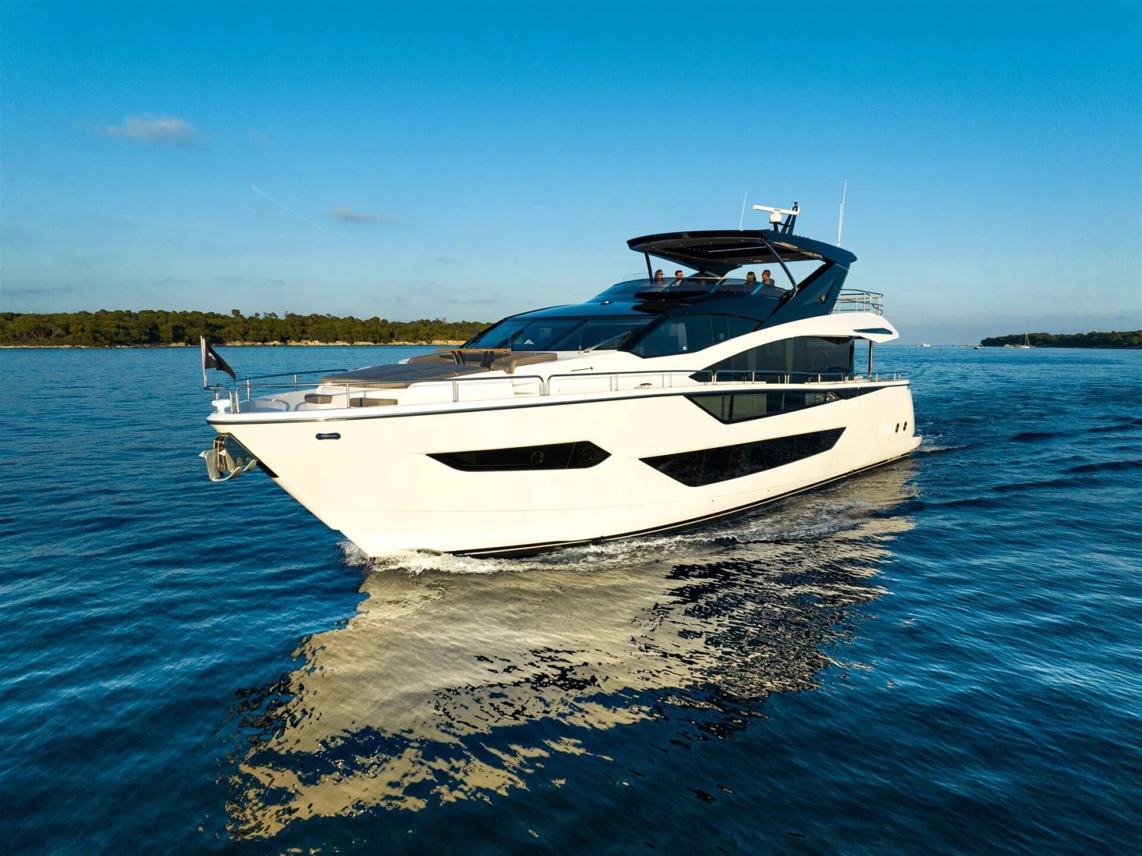 88 YACHT 88ft Sunseeker Yacht For Sale