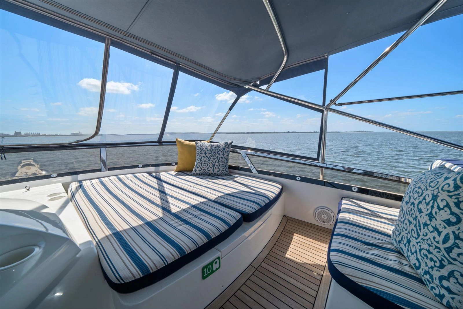 2005 Sunseeker 82 Yacht