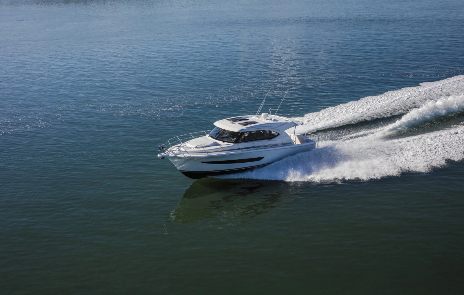 395 SUV 40ft Riviera Yacht For Sale