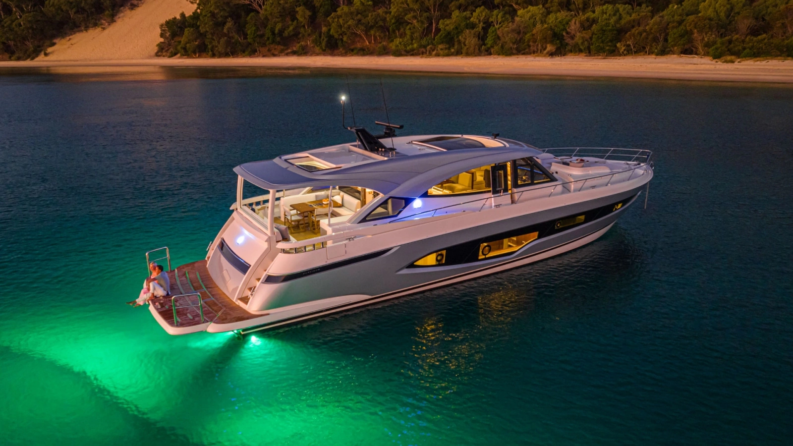 6800 SPORT YACHT 68ft Riviera Yacht For Sale