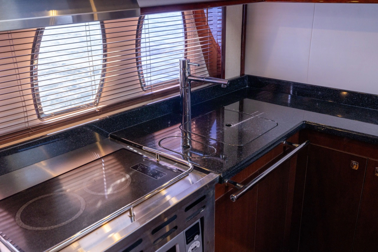 2010 Sea Ray 500 Sundancer