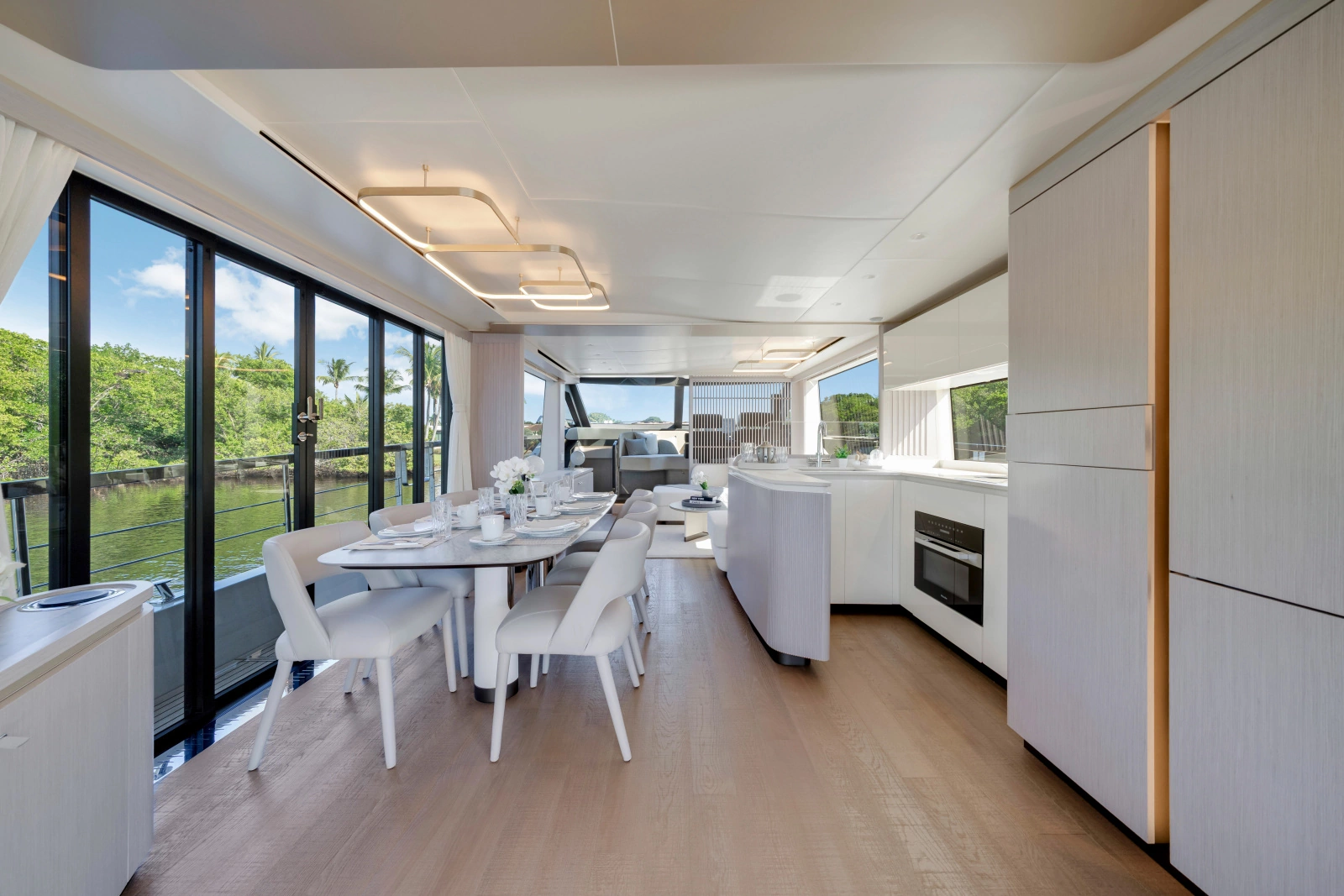 70 FLY 70ft Absolute Yacht For Sale