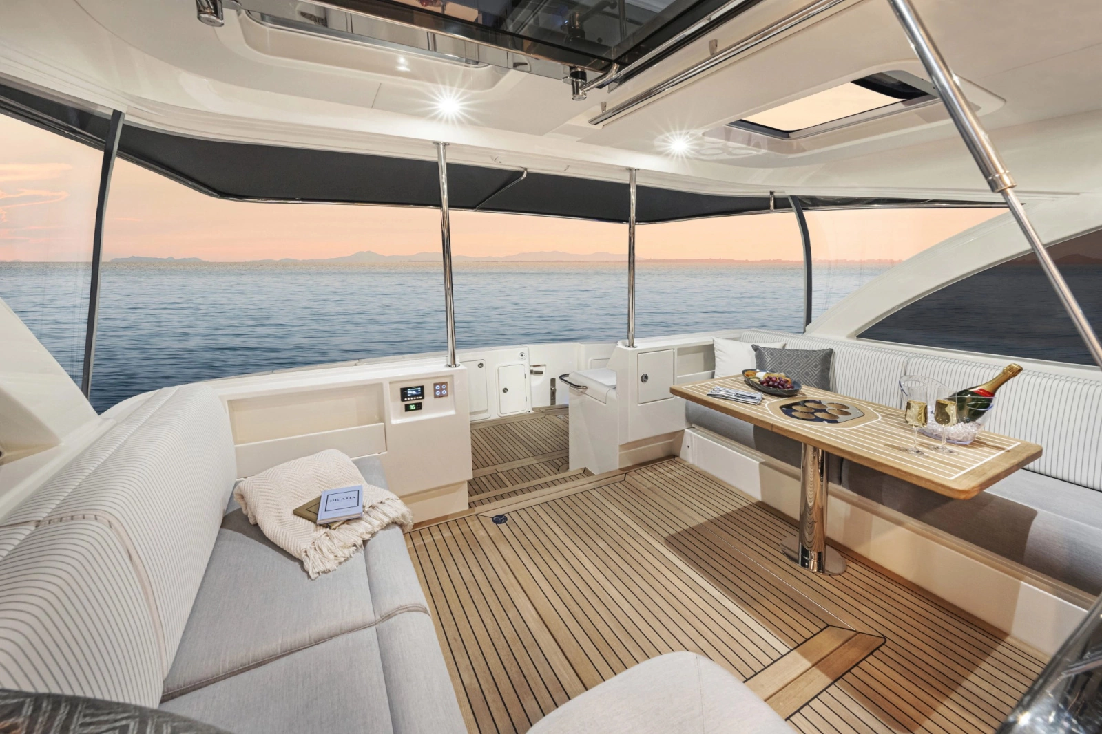 465 SUV 46ft Riviera Yacht For Sale