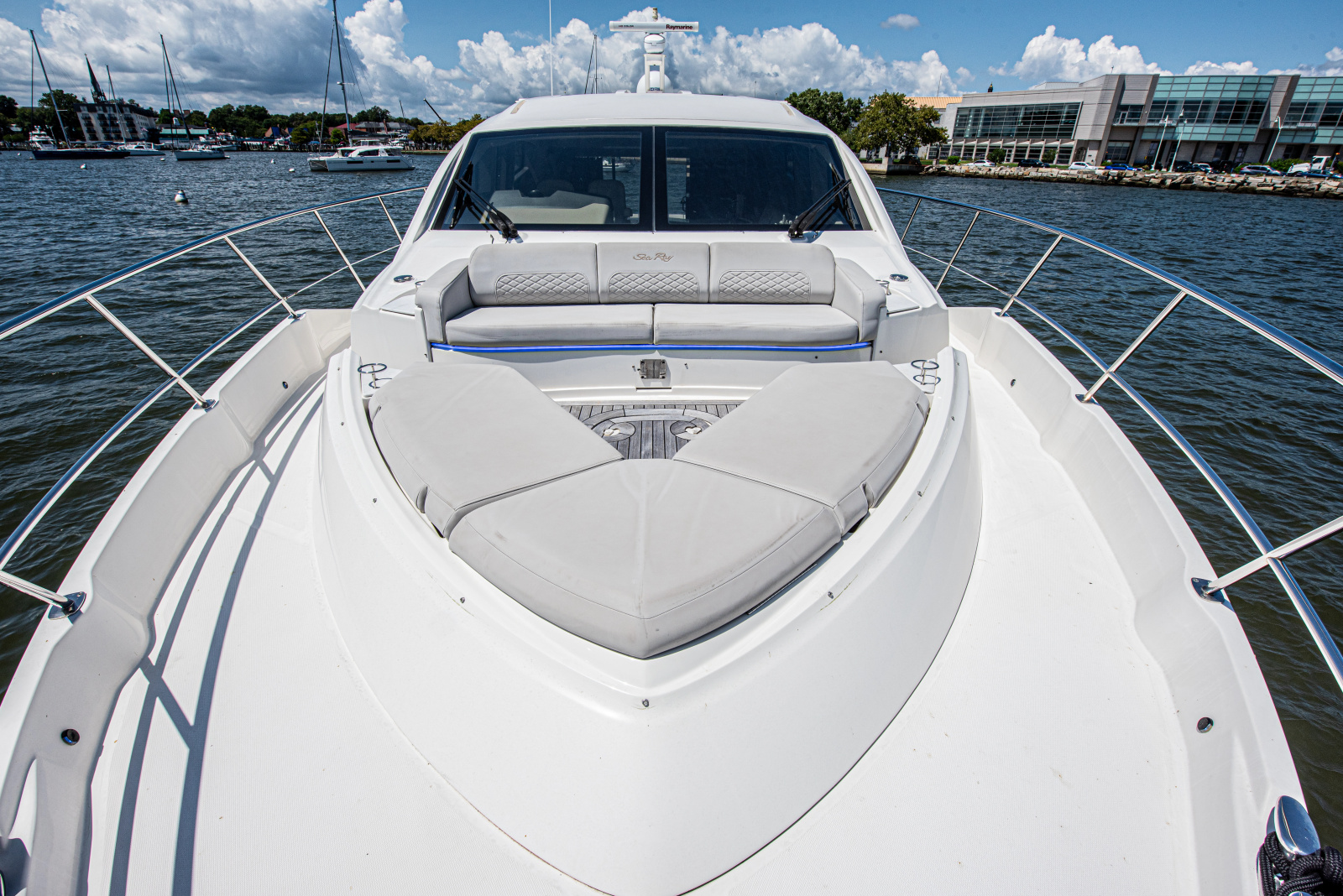 2018 Sea Ray L550