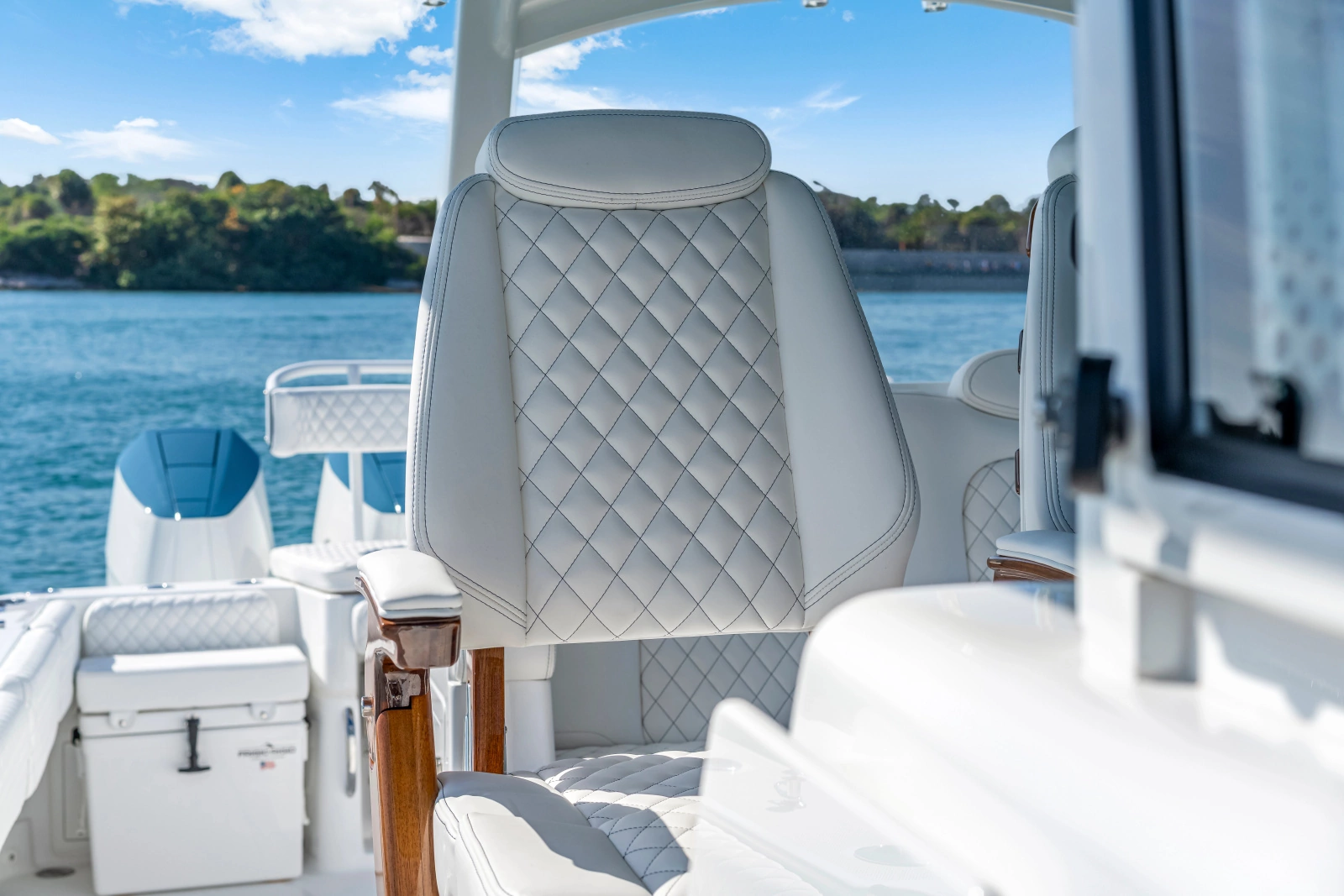42ft HCB Yacht For Sale