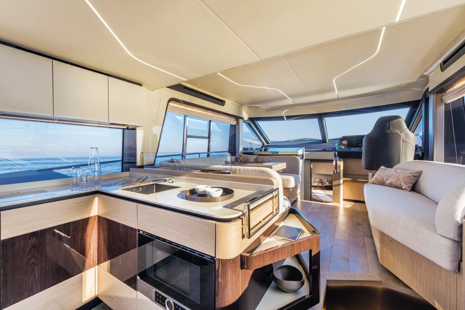 47 FLY 47ft Absolute Yacht For Sale