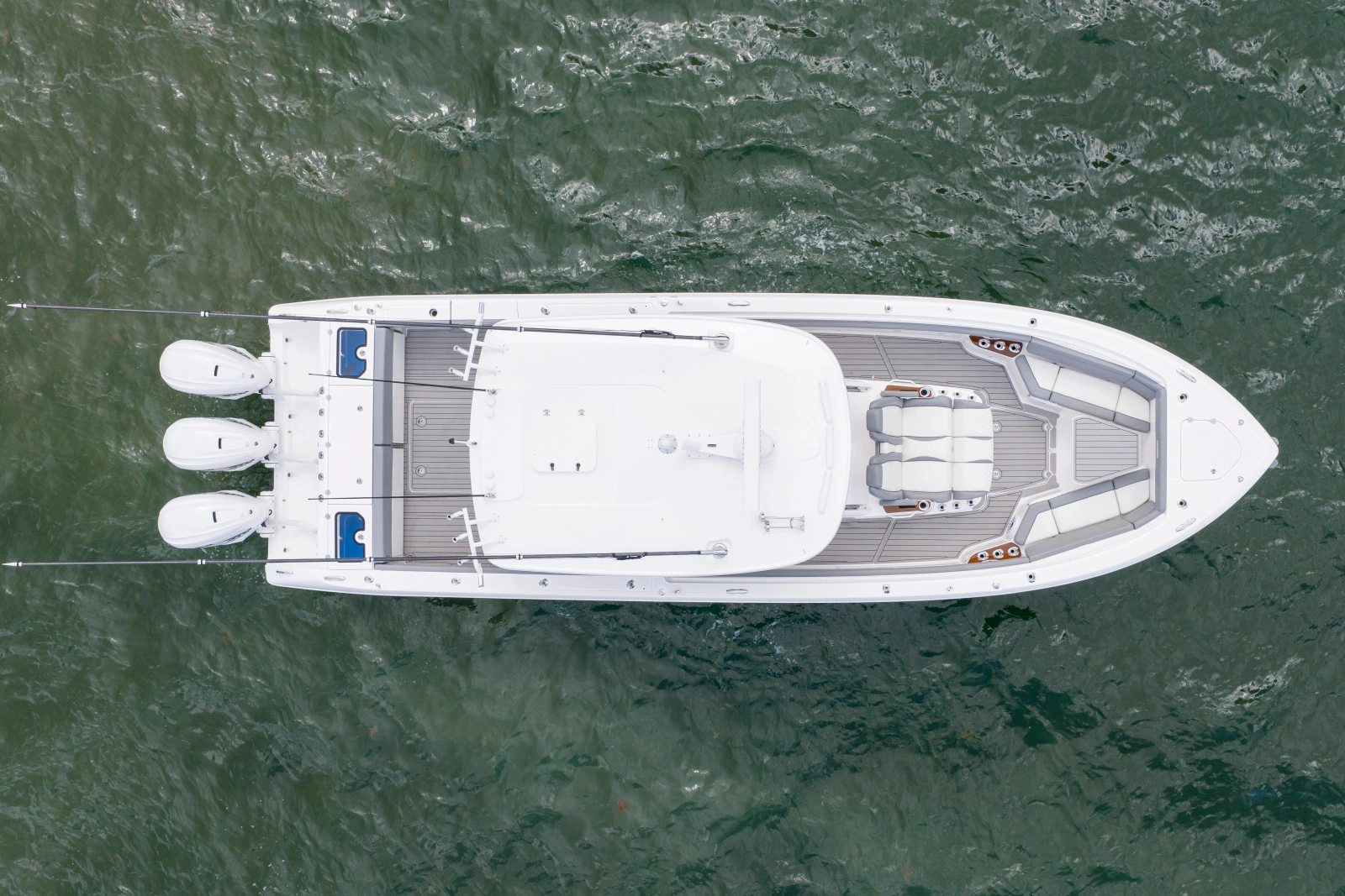 2023 Everglades 395 CC