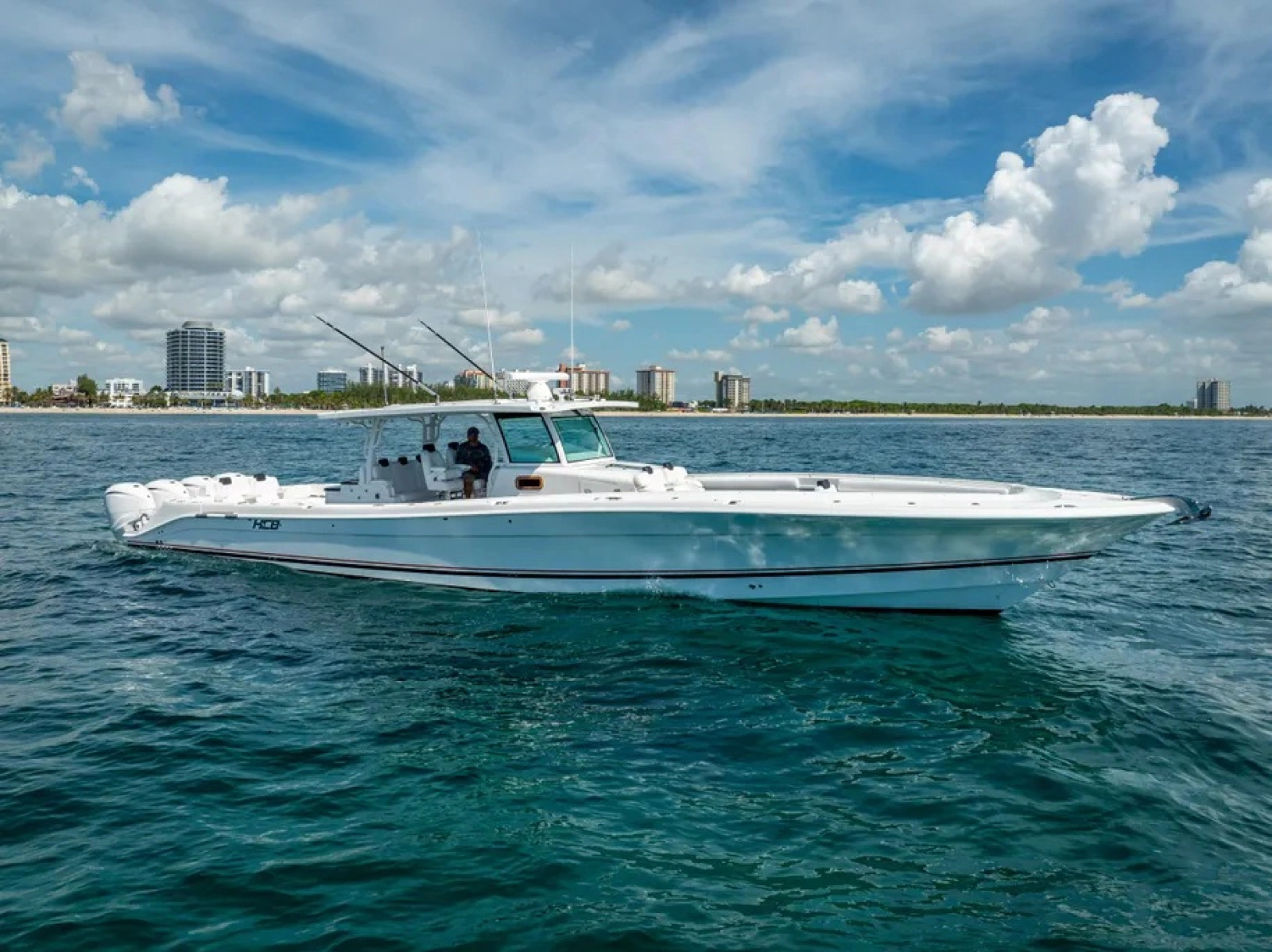 2019 HCB 53 Suenos