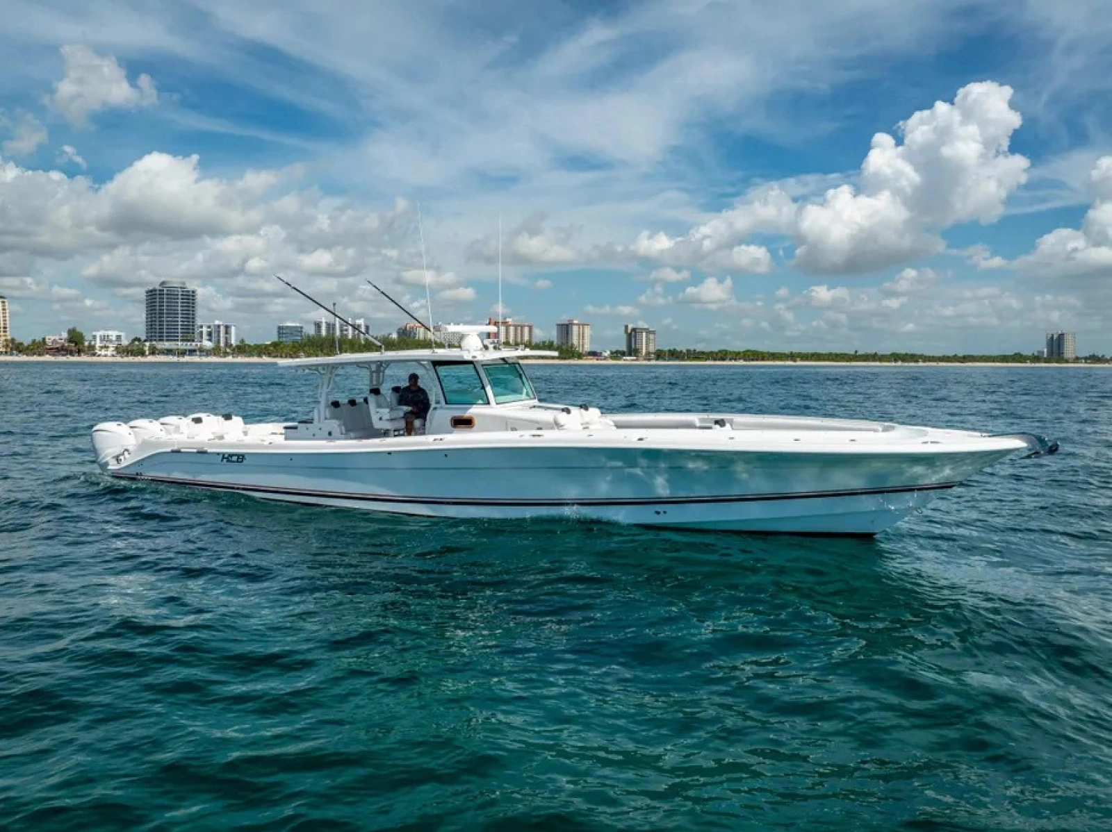 2019 HCB 53 Suenos