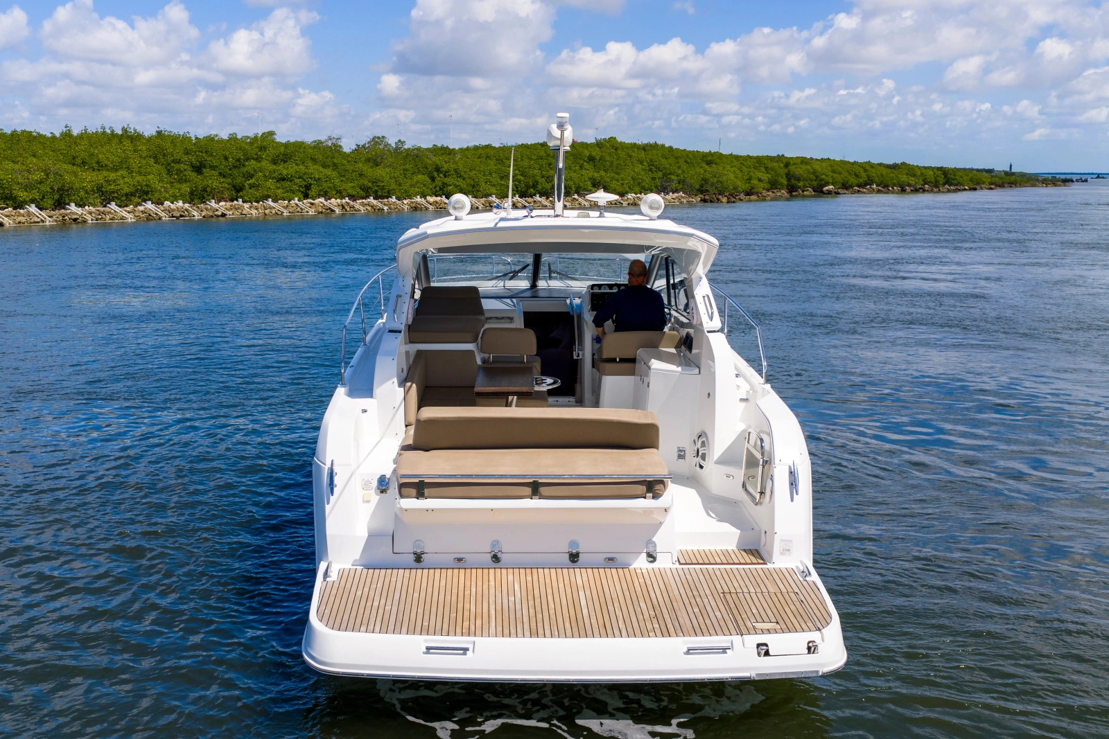 2016 Jeanneau Leader 36