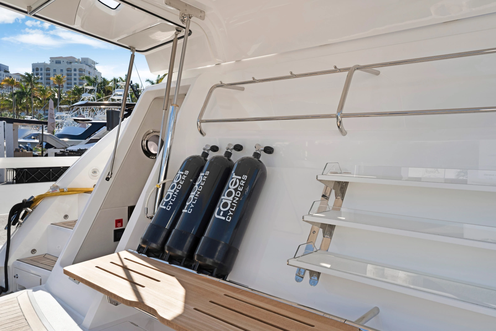 MANHATTAN 68 68ft Sunseeker Yacht For Sale