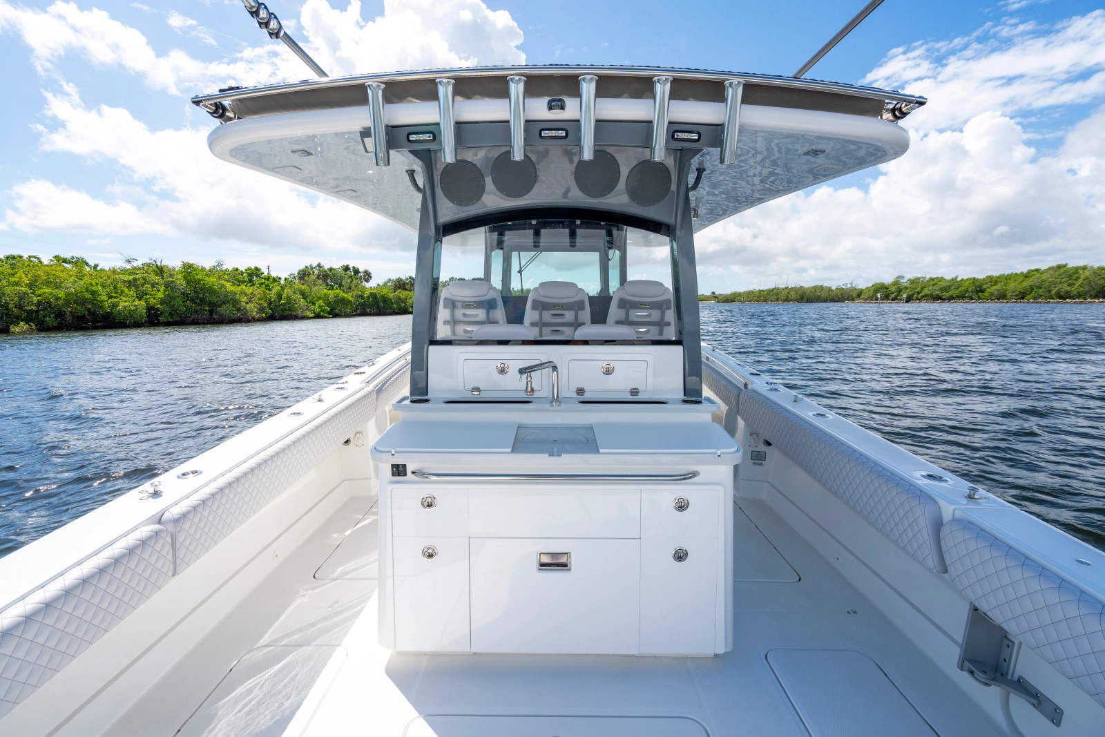 42 Lujo 42ft HCB Yacht For Sale