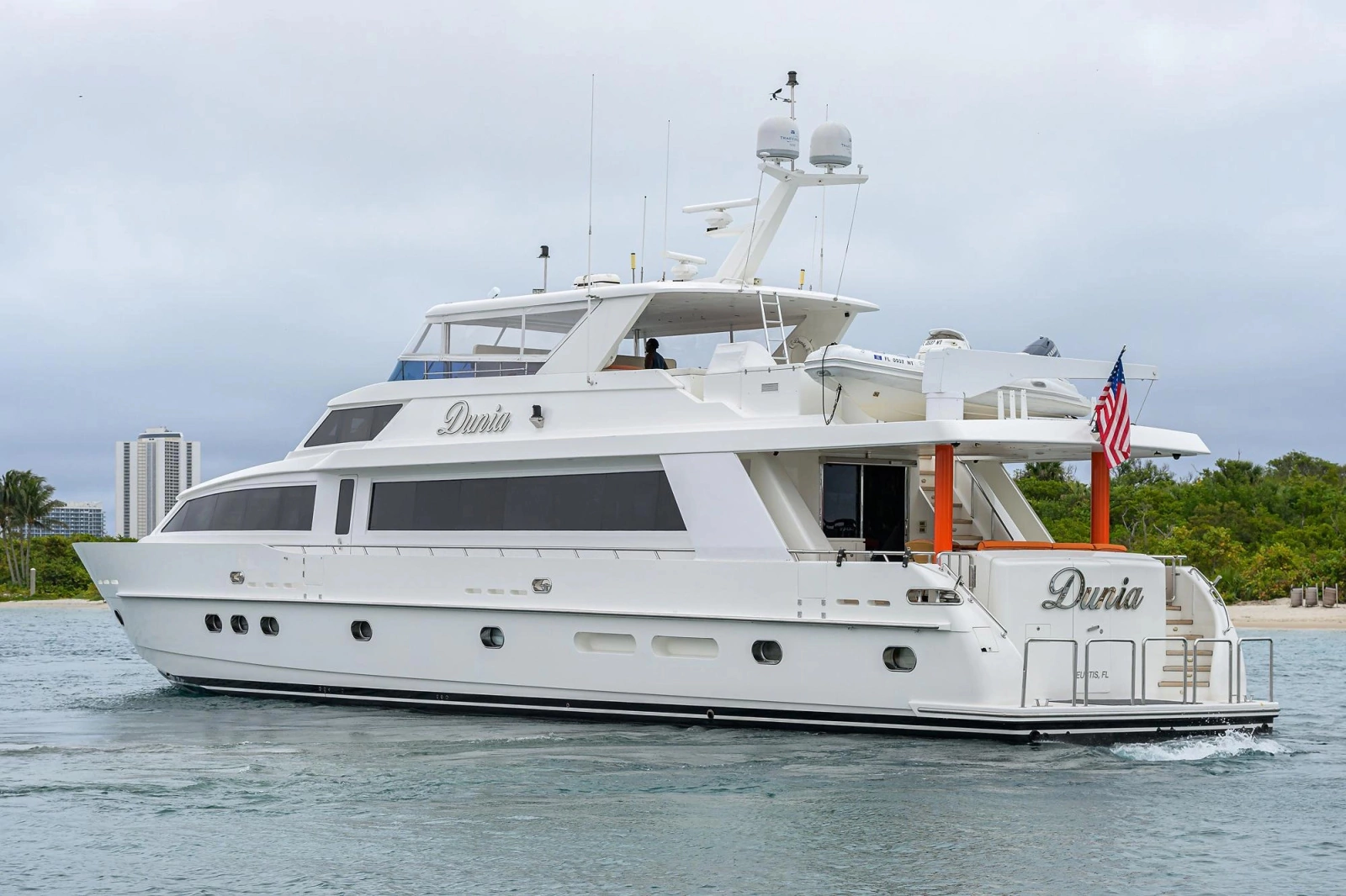2008 Hargrave Raised Pilothouse