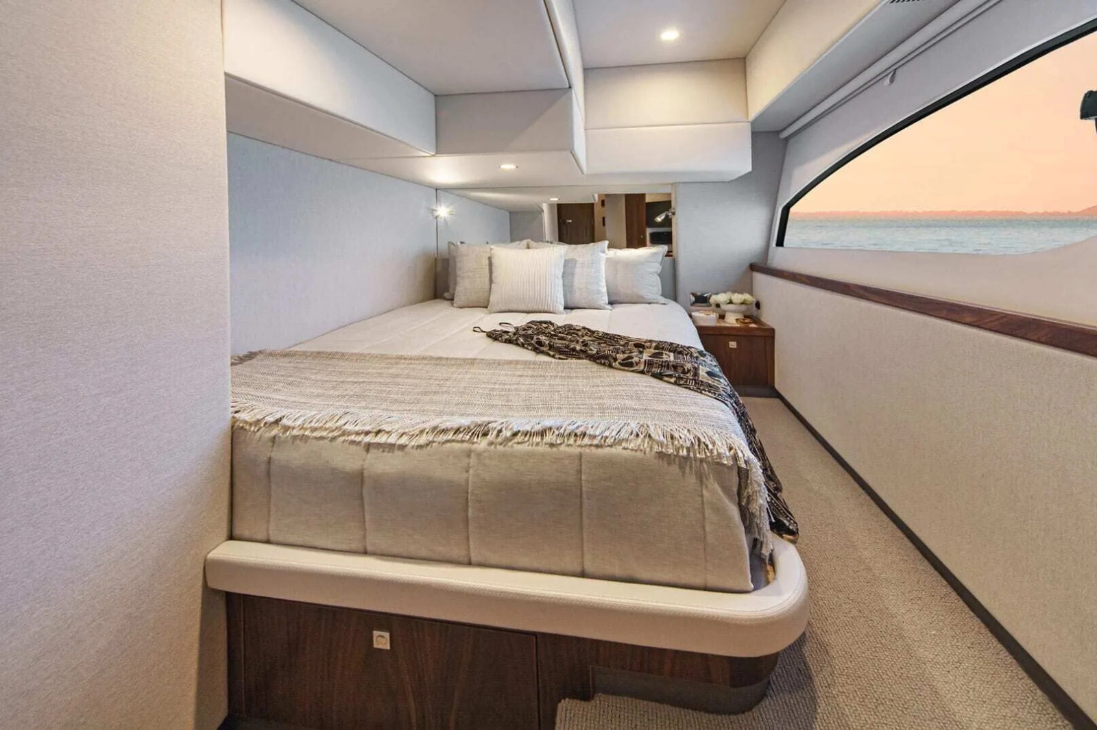 46 Sports Motor Yacht 46ft Riviera Yacht For Sale