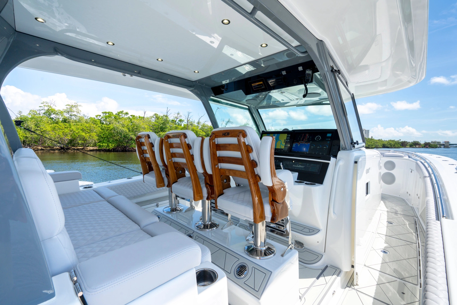 48ft HCB Yacht For Sale