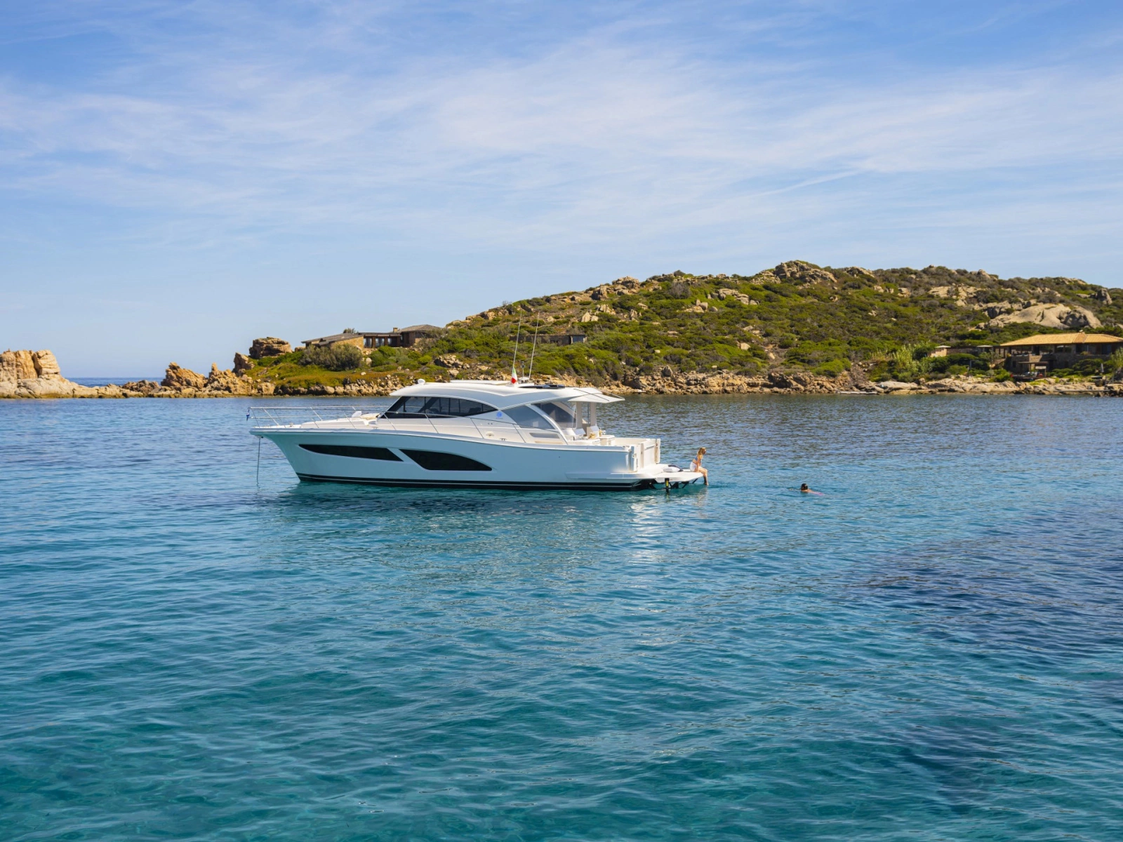 465 SUV 46ft Riviera Yacht For Sale