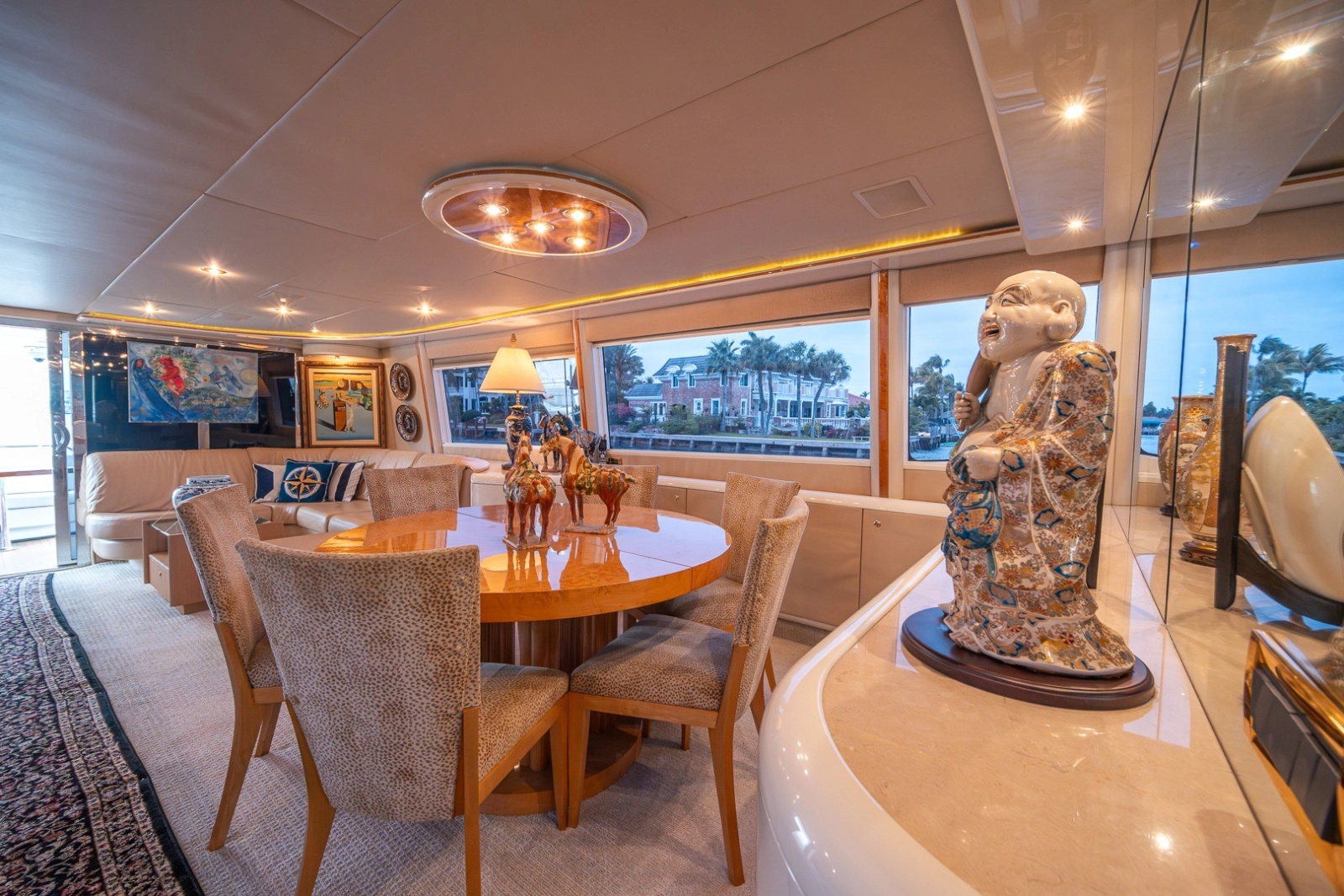 2000 Lazzara Yachts Skylounge