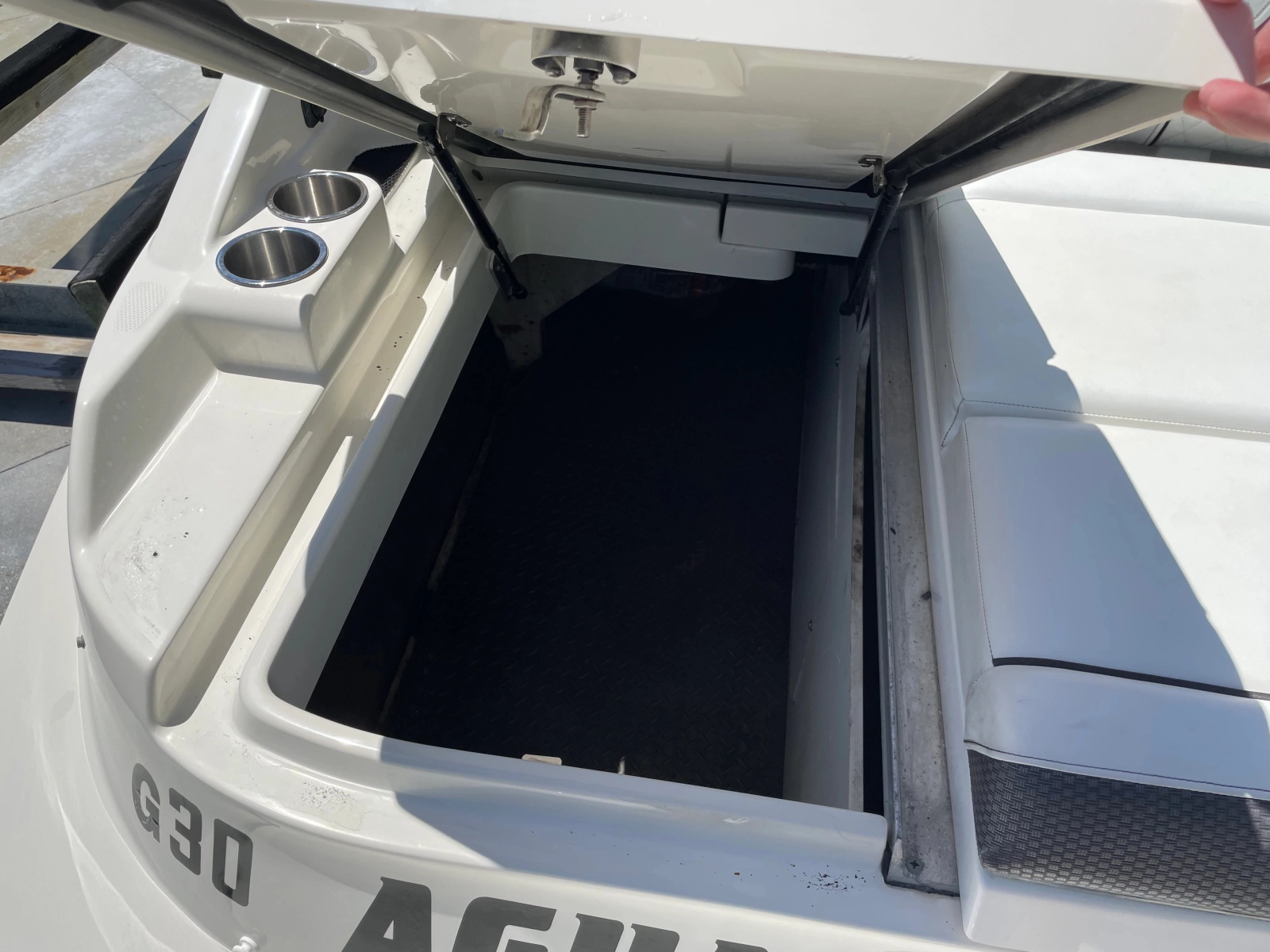 2017 Sea Ray SDX 270