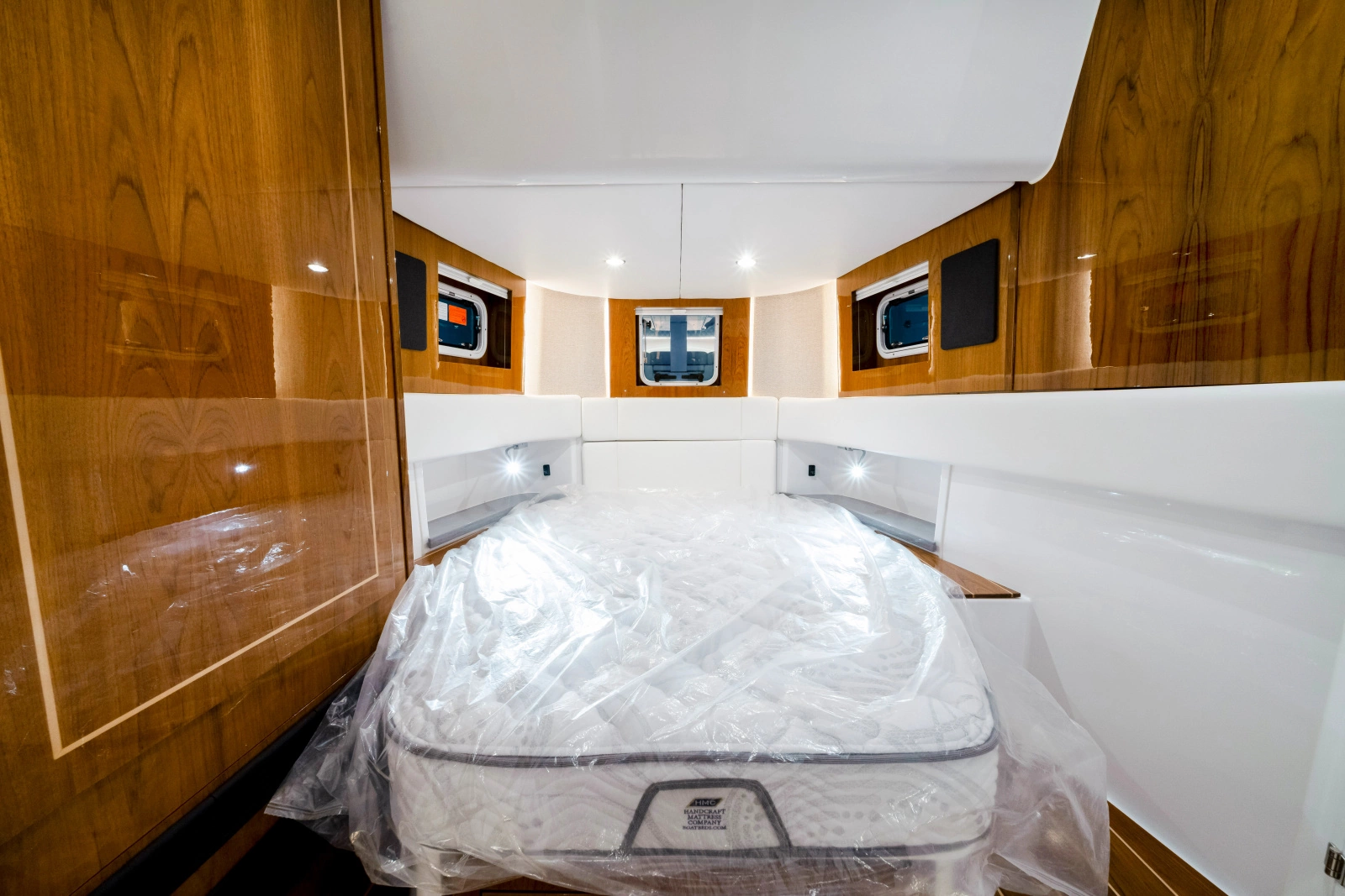 56ft HCB Yacht For Sale