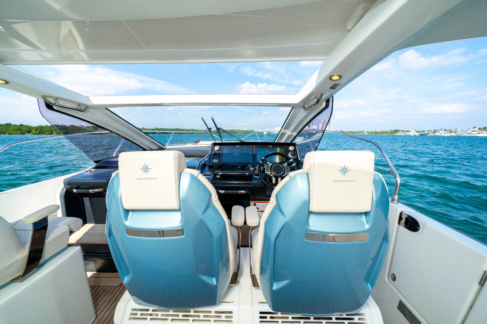 2024 Jeanneau DB/43 OB