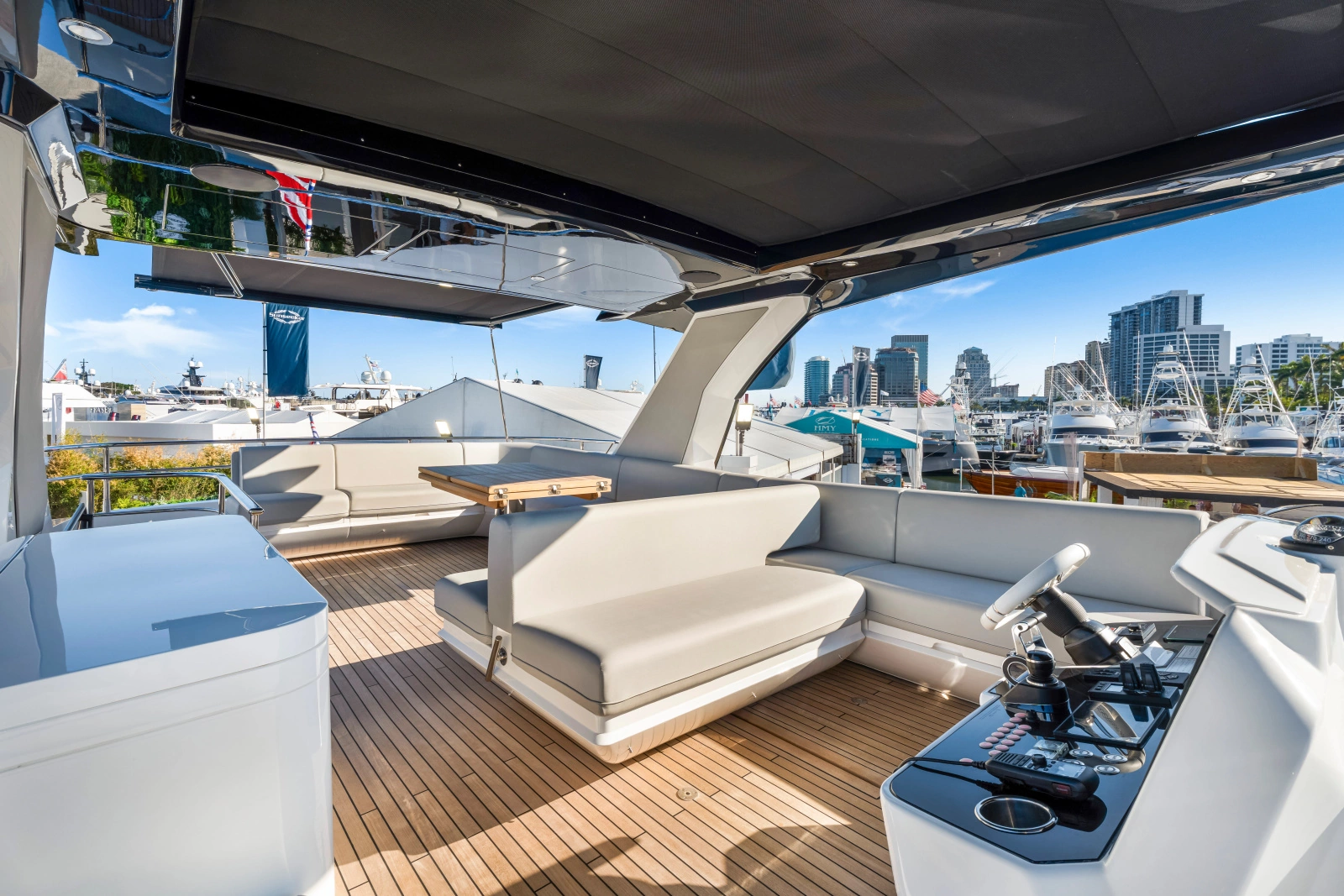 MANHATTAN 68 68ft Sunseeker Yacht For Sale