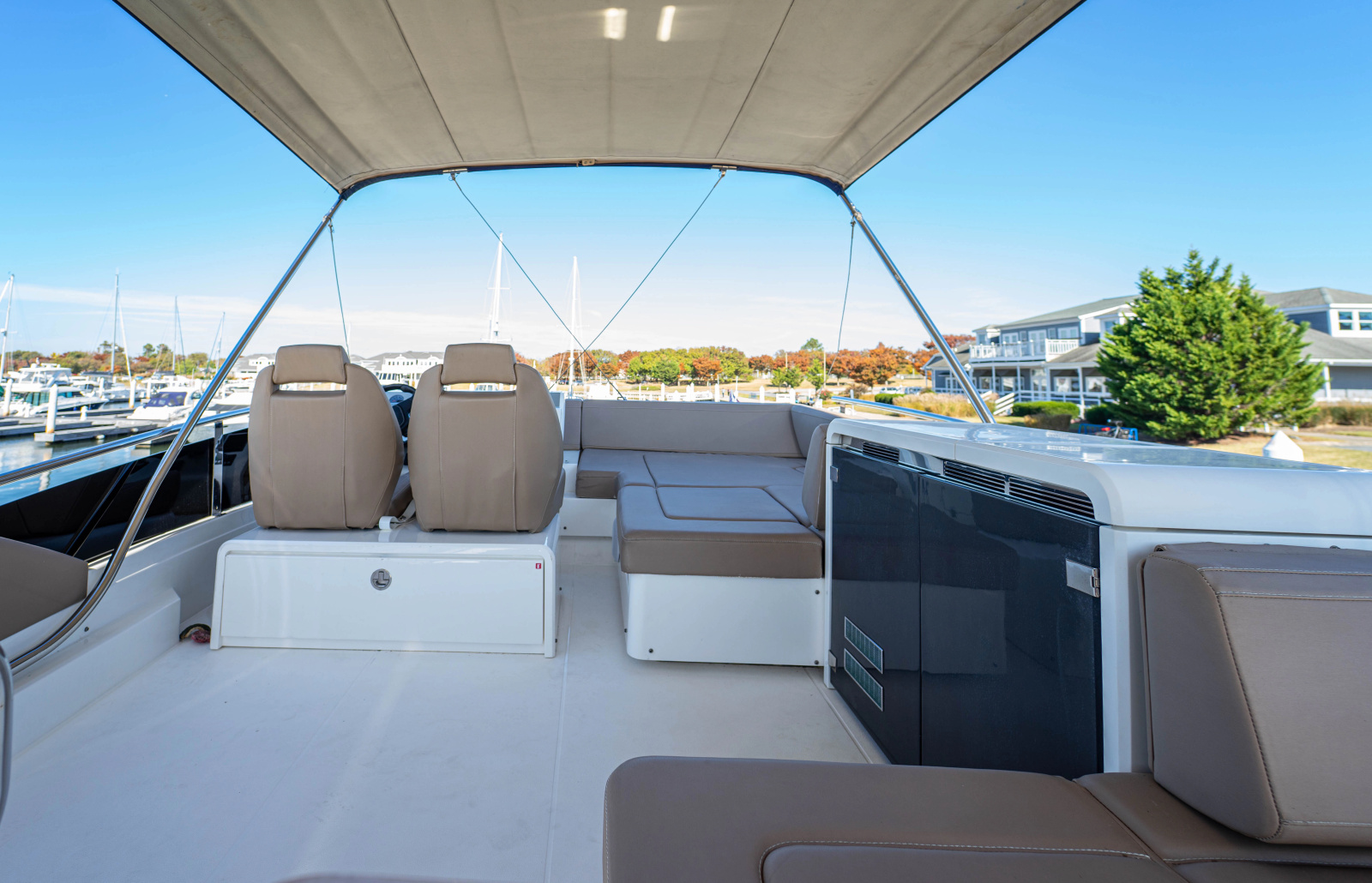 2019 Fairline Squadron 53