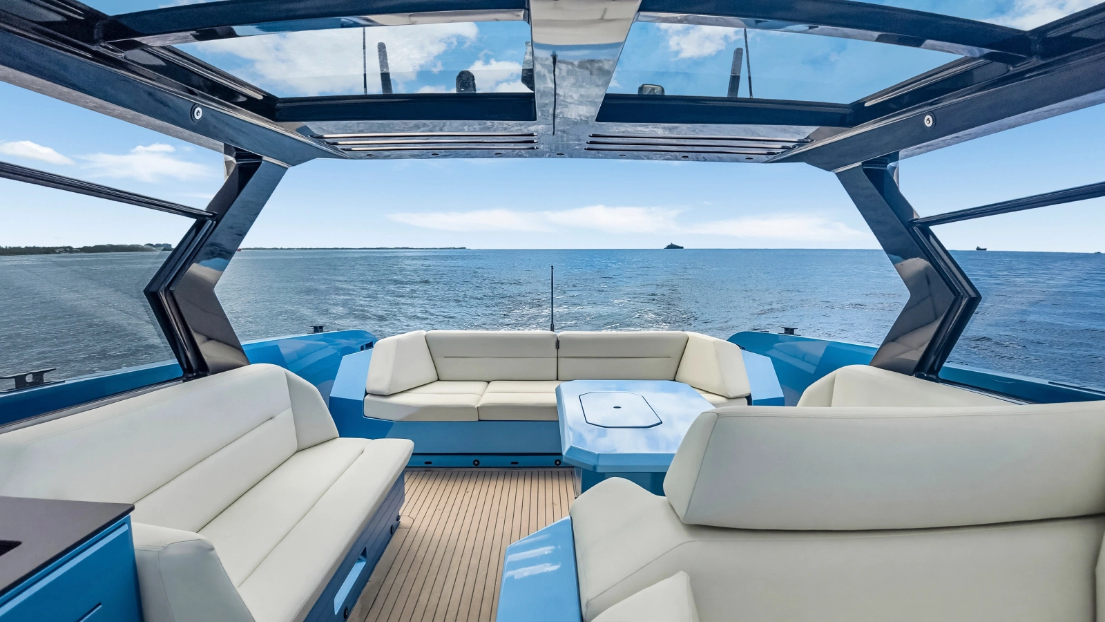 2022 Vanquish Yachts VQ58