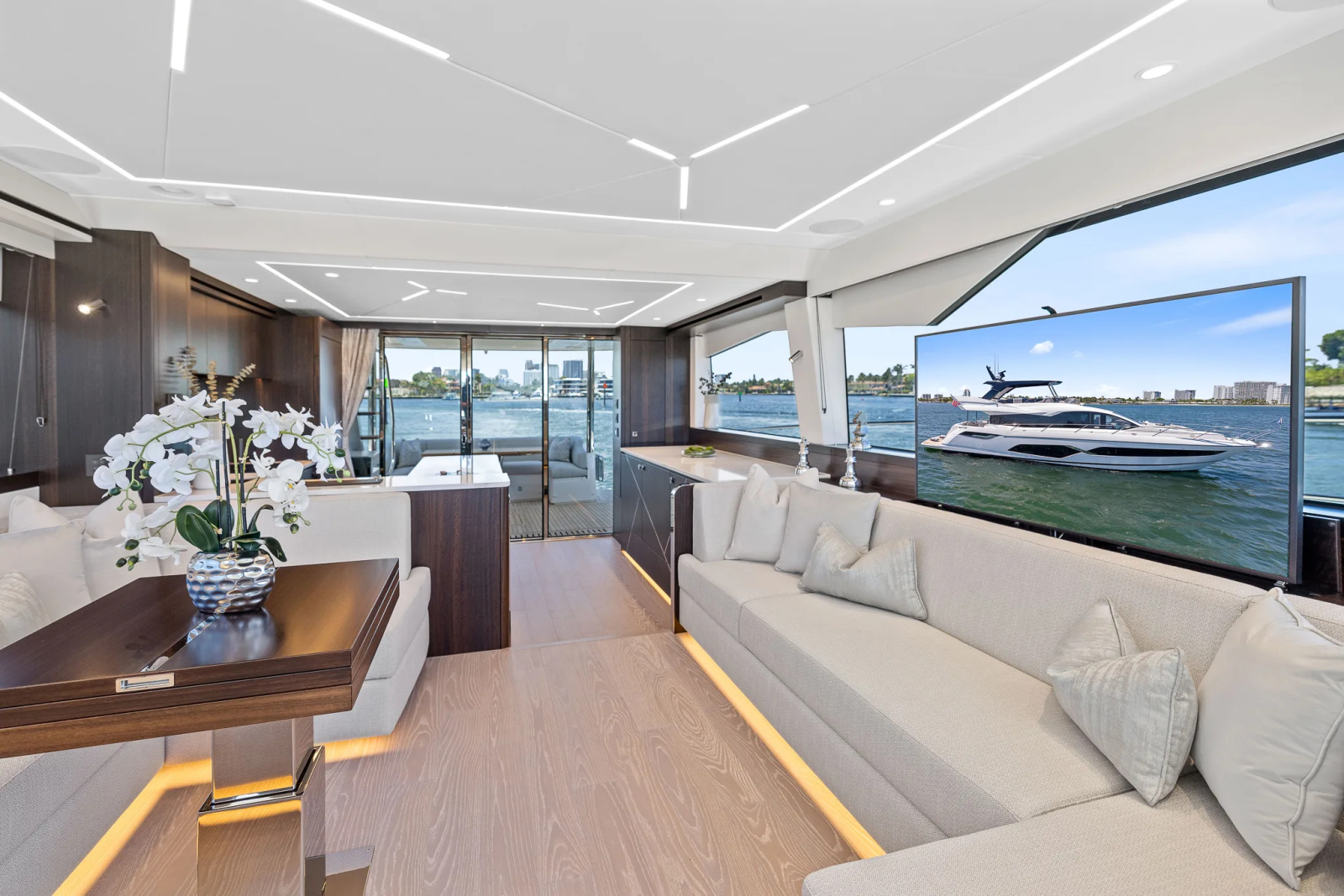 2024 Sunseeker Manhattan 68