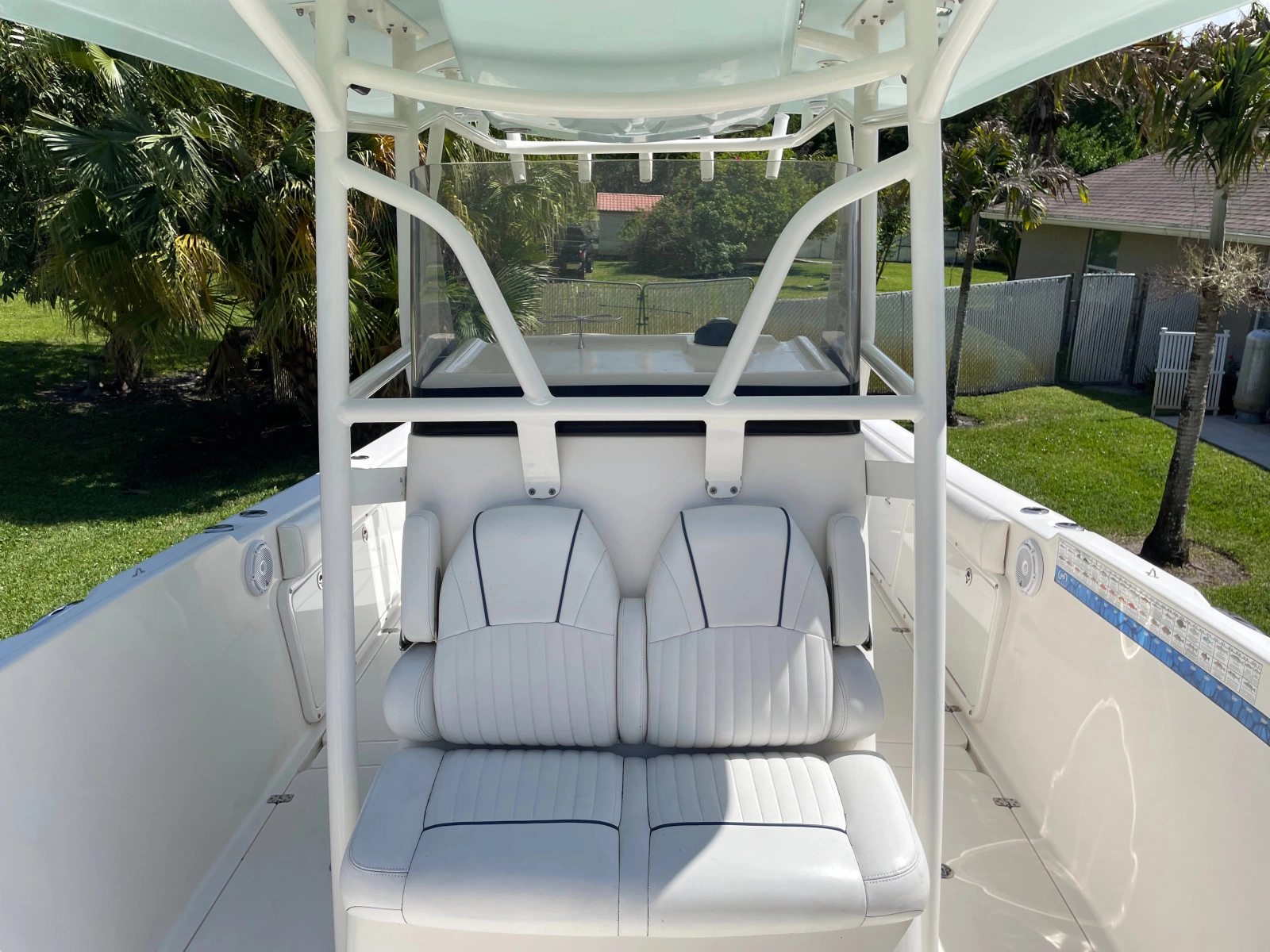2015 Century 2901