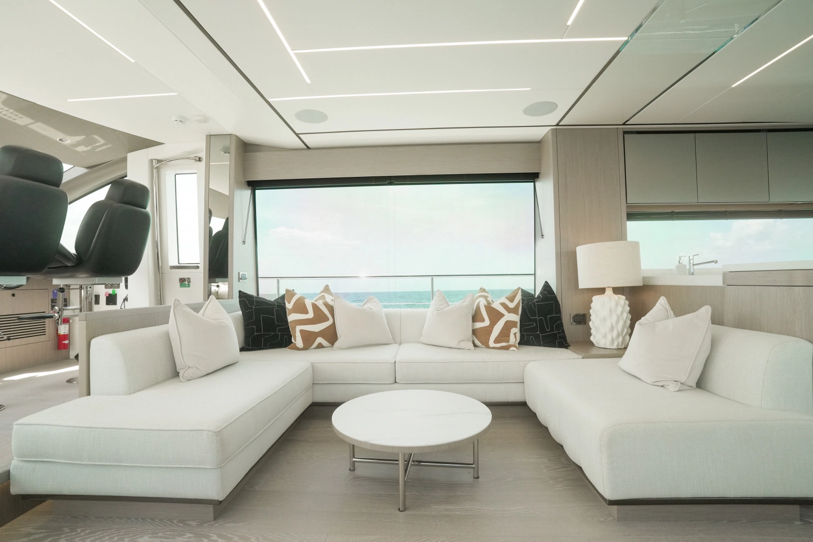 2025 Sunseeker 76 Yacht