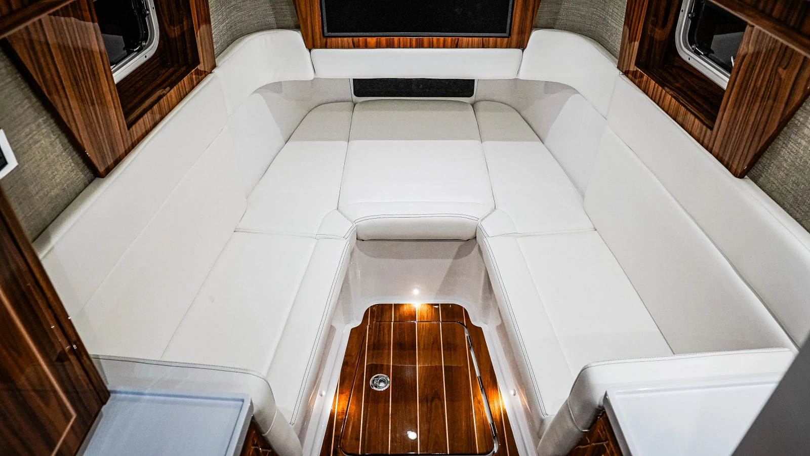 DEALER DEMO 48ft HCB Yacht For Sale