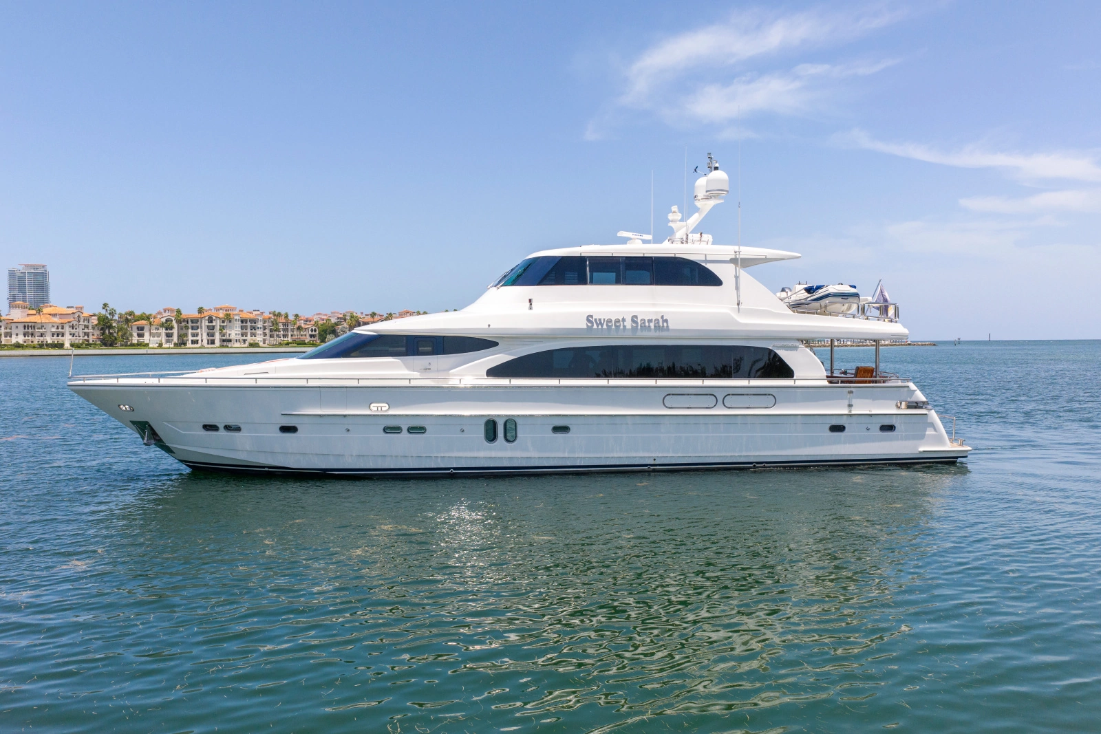2006 Horizon 82 Skylounge