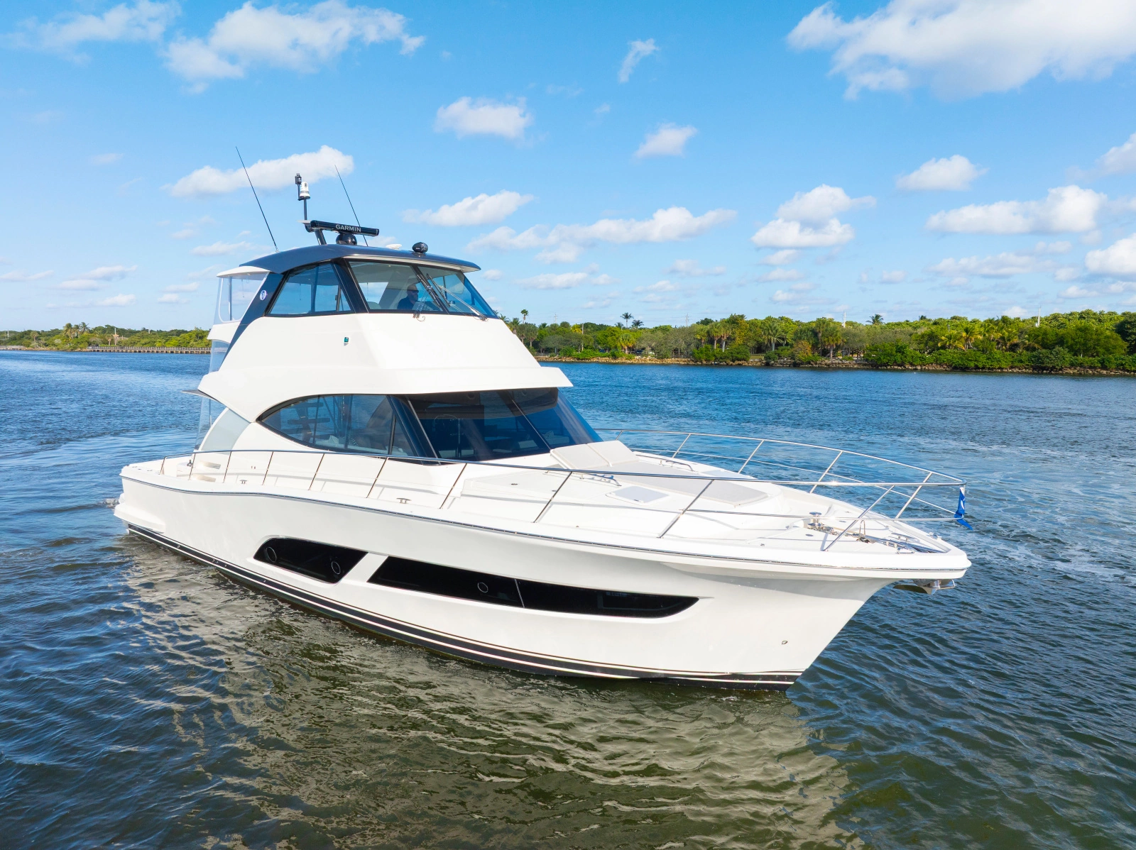 50 SPORTS MOTOR YACHT 50ft Riviera Yacht For Sale
