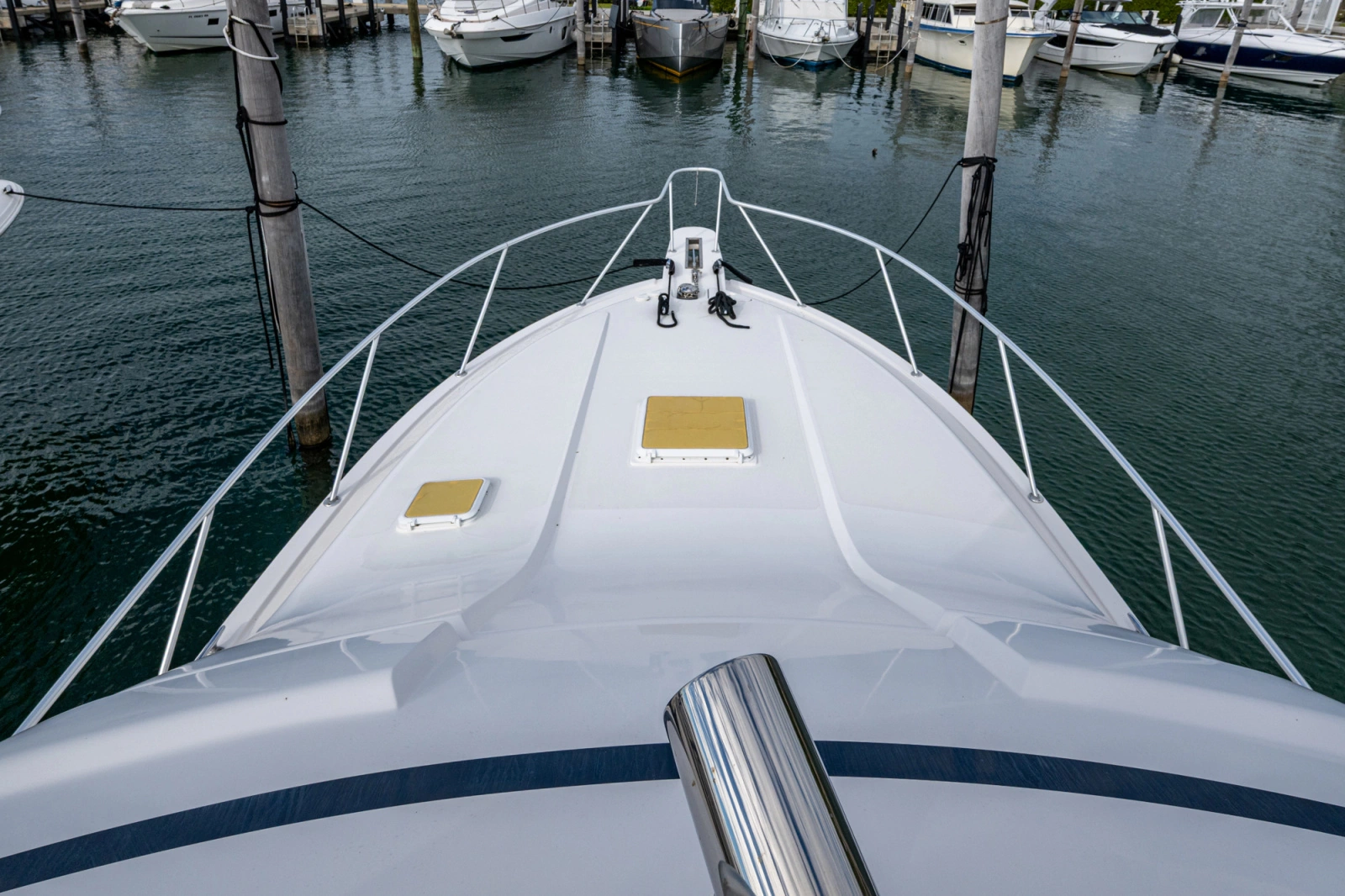 2001 Bertram 390
