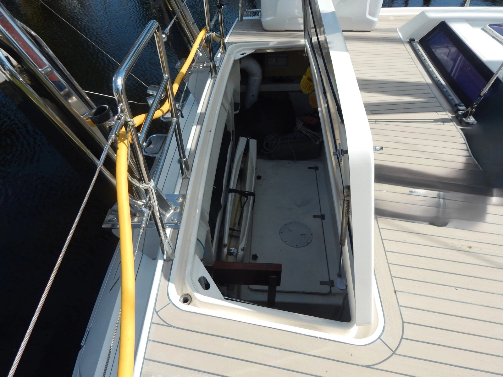 2014 Amel 55