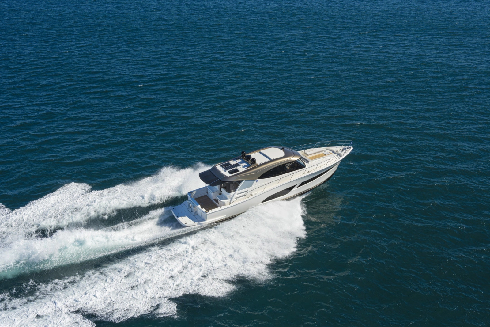 585 SUV 58ft Riviera Yacht For Sale
